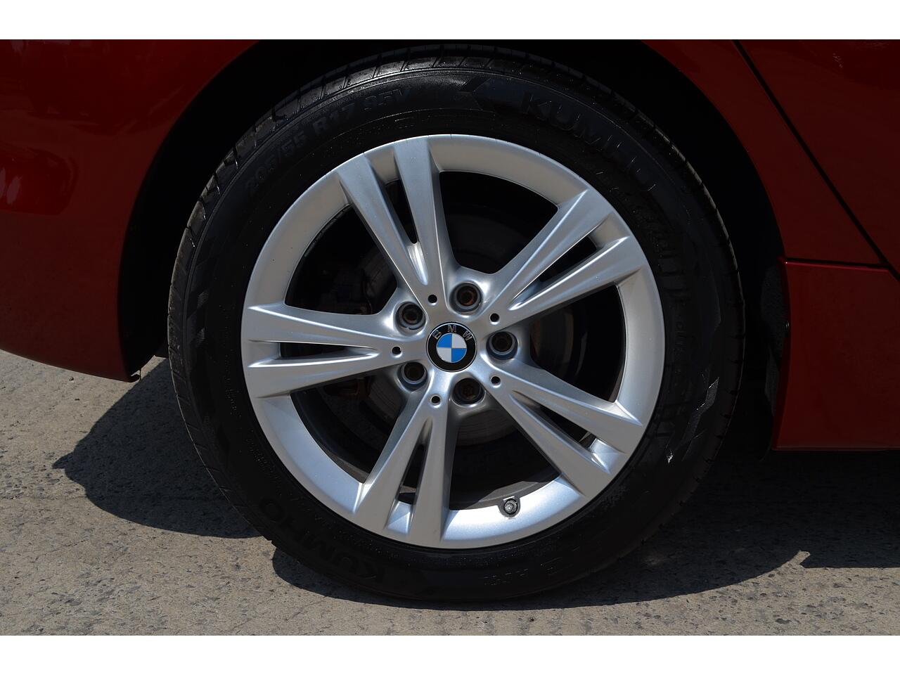 BMW 2 Series view 20