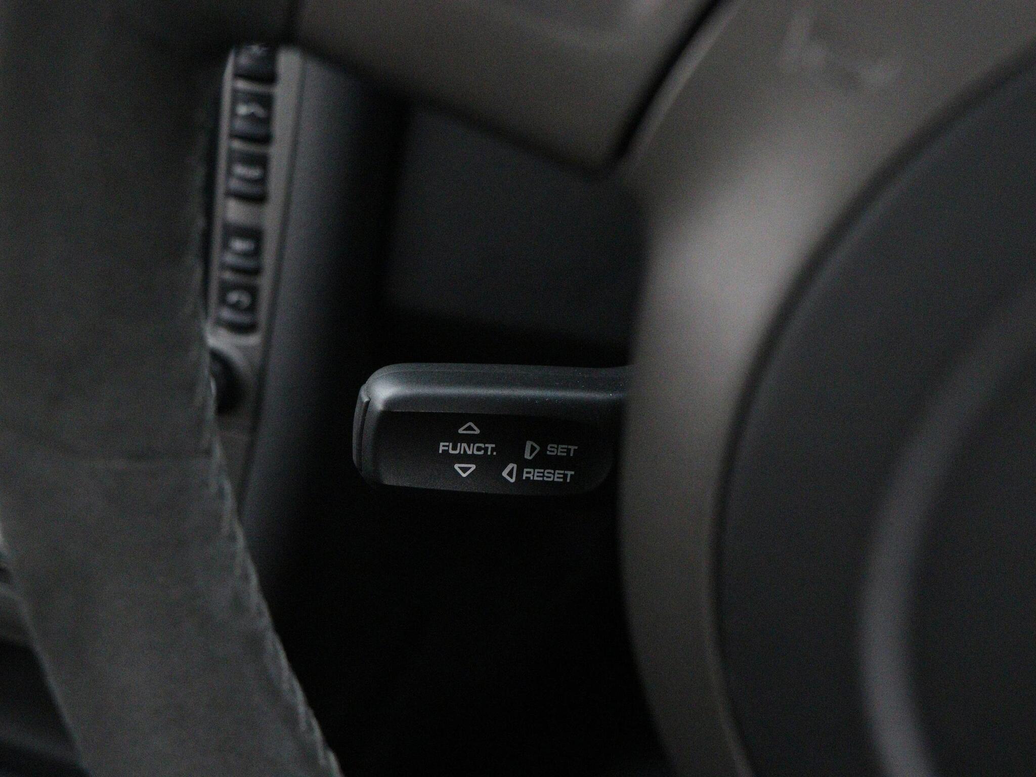 Porsche 911 view 43