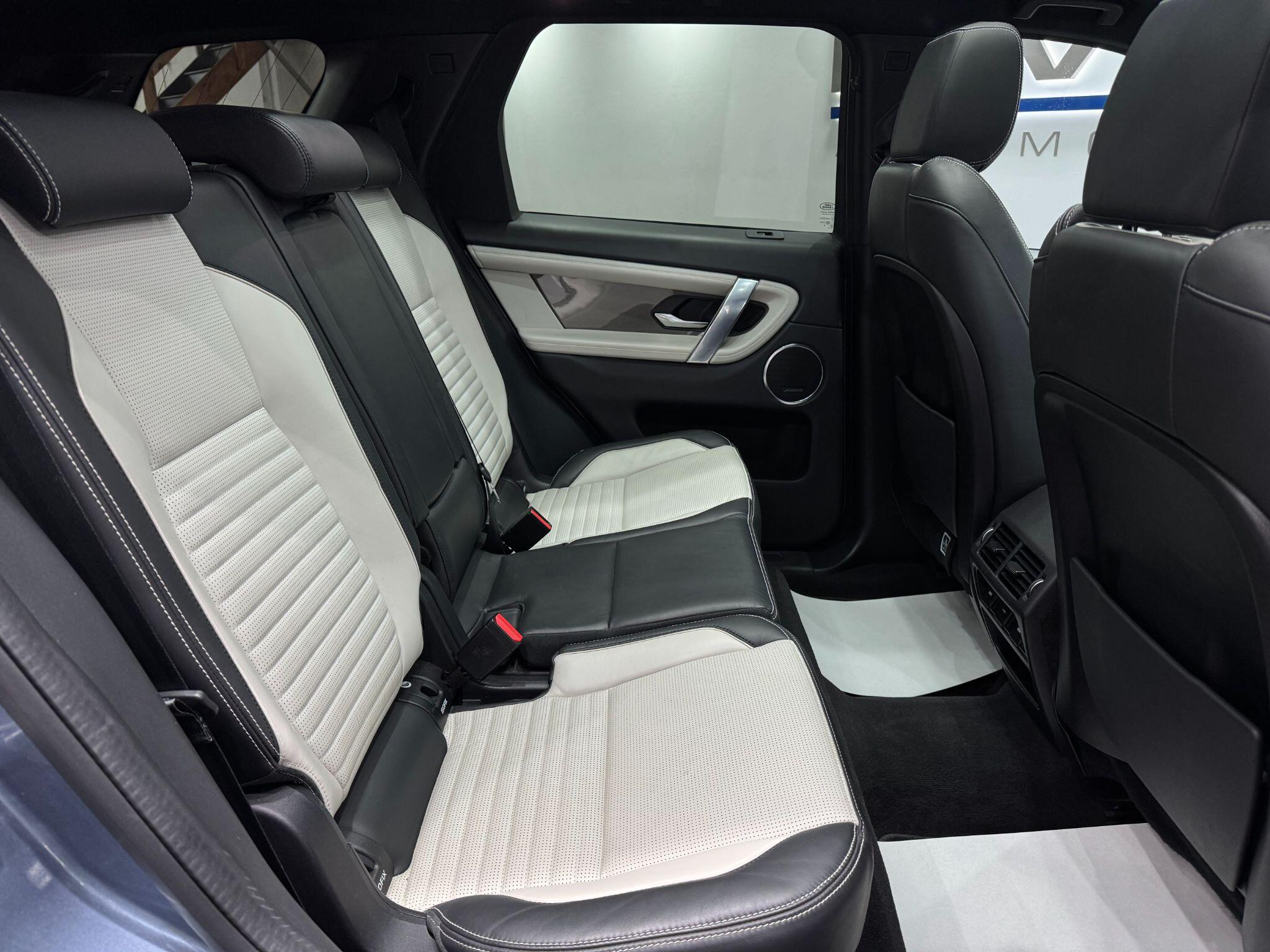 Land Rover Discovery Sport view 53