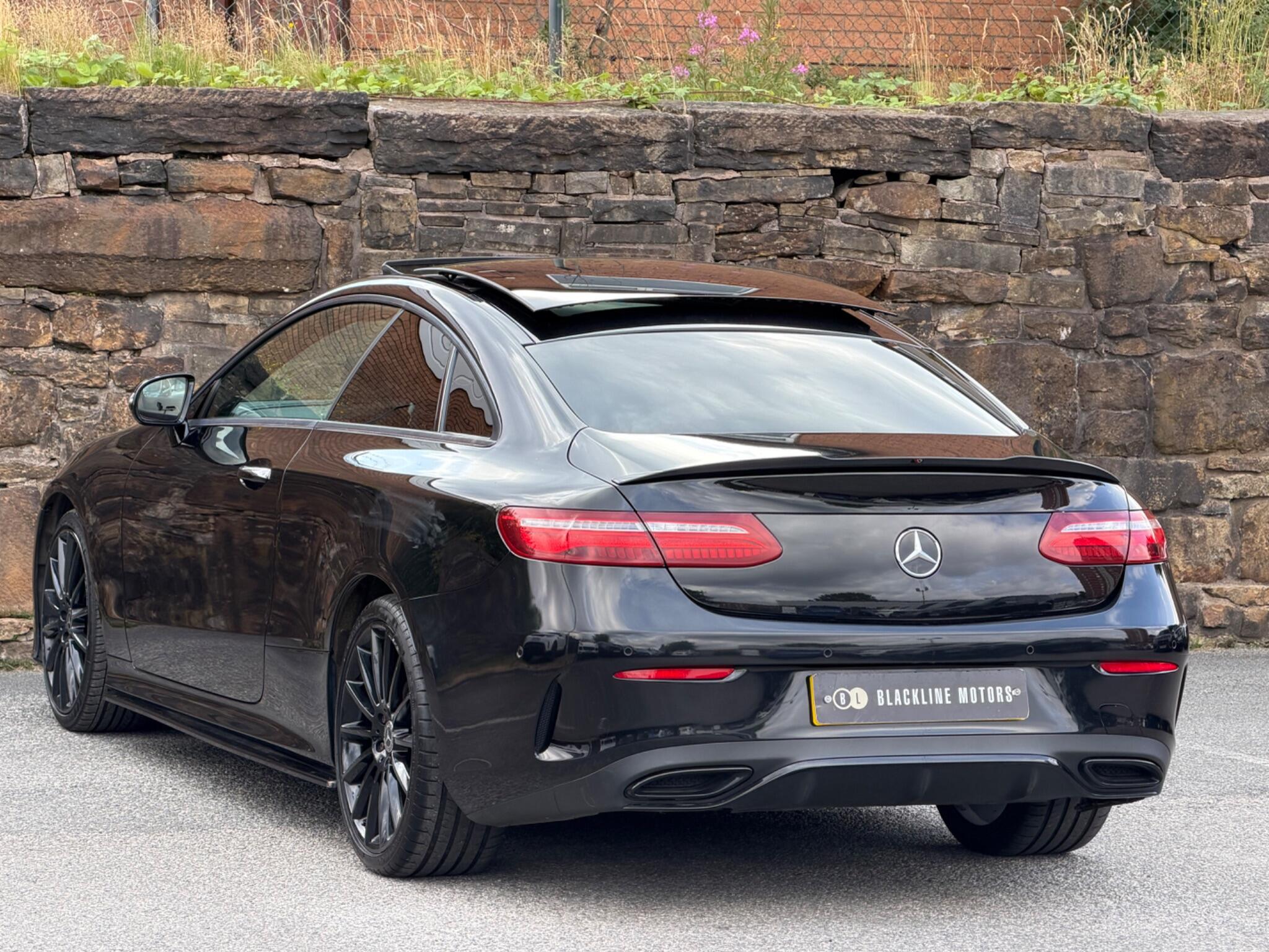 Mercedes-Benz E-Class view 5