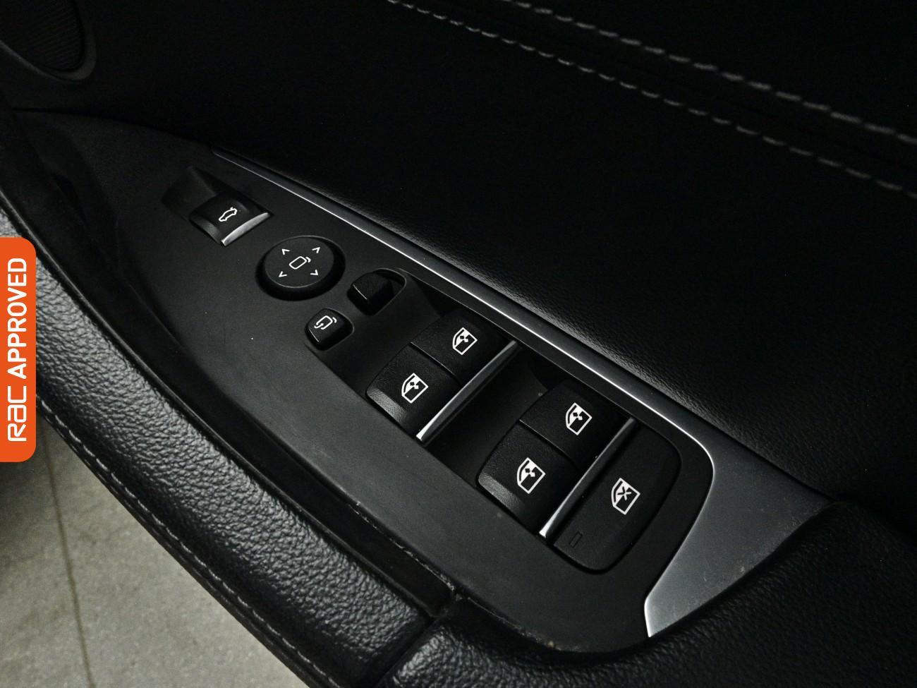 BMW X3 view 25