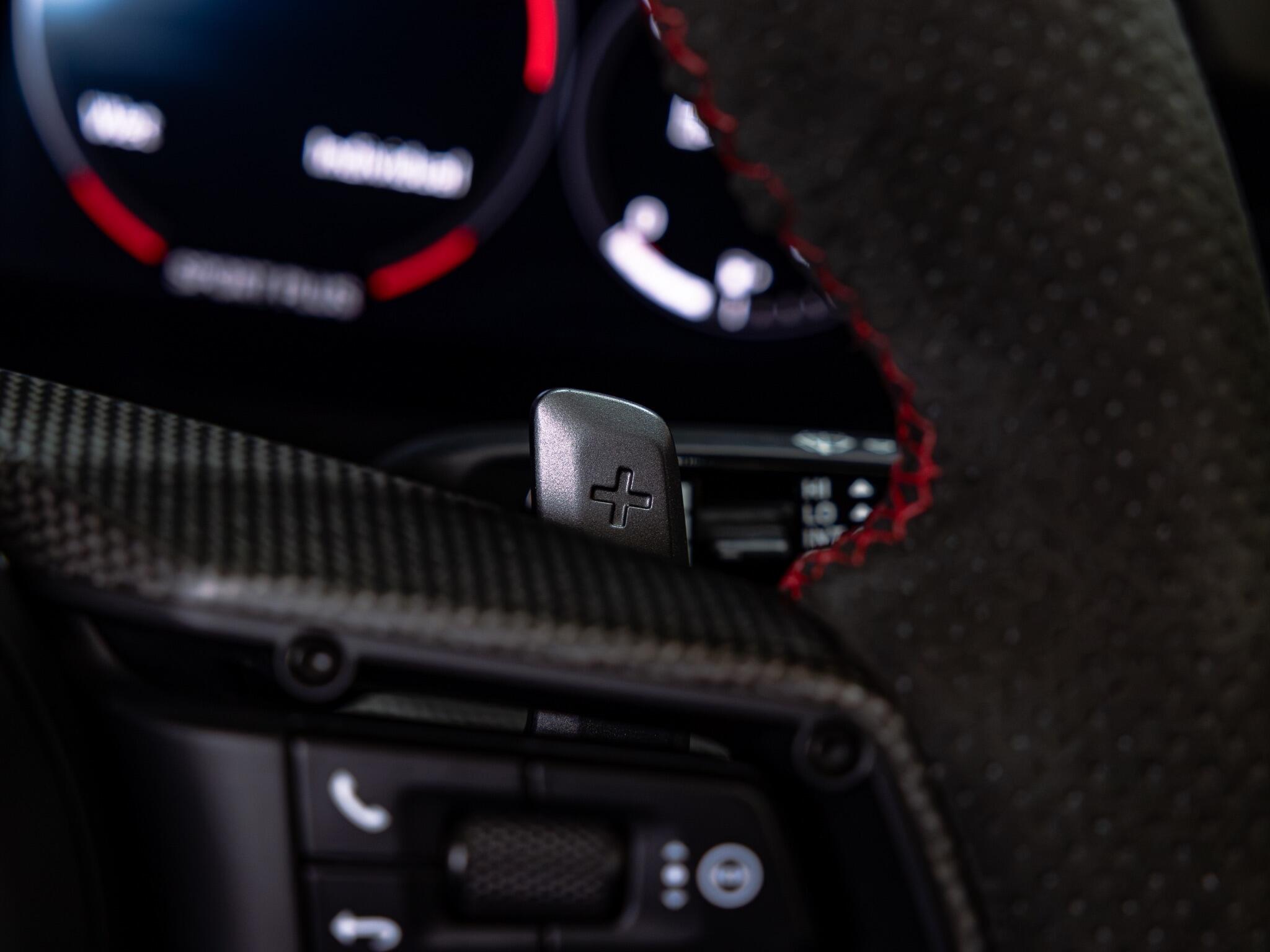 Porsche 911 view 18