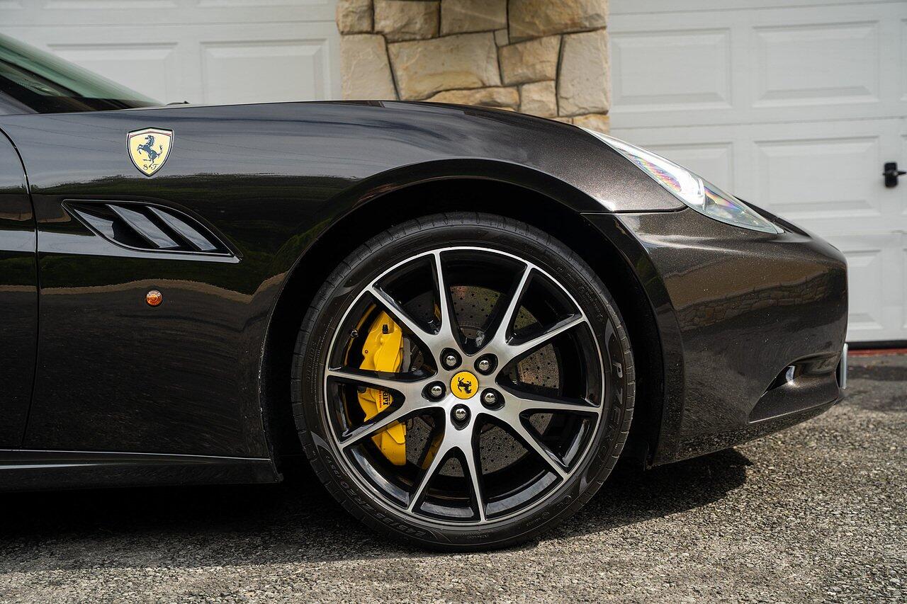 Ferrari California view 3