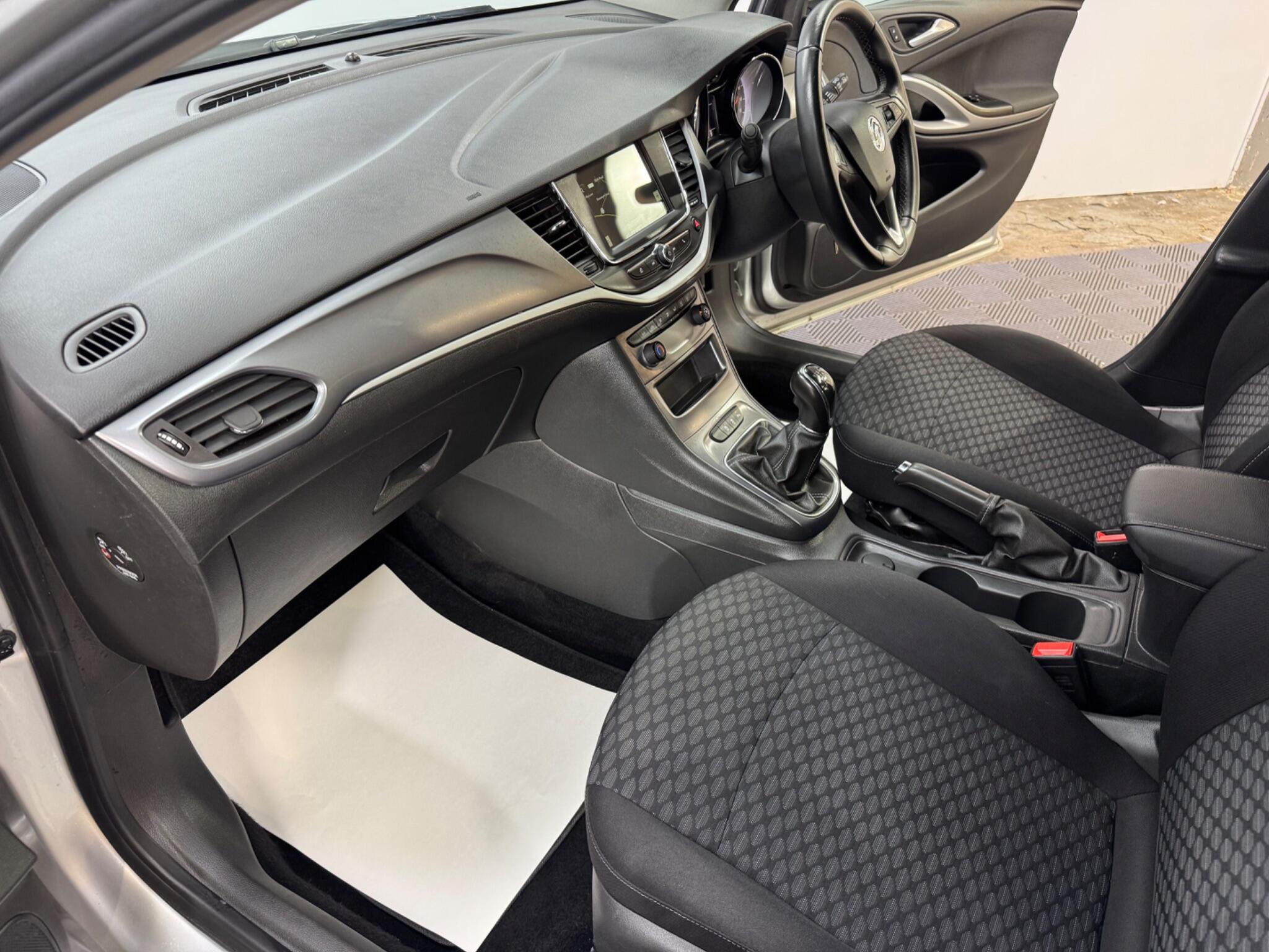 Vauxhall Astra view 39