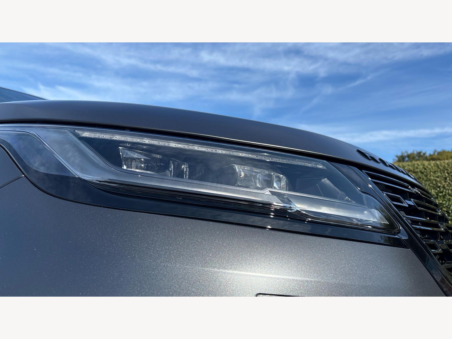 Land Rover Range Rover Velar view 21