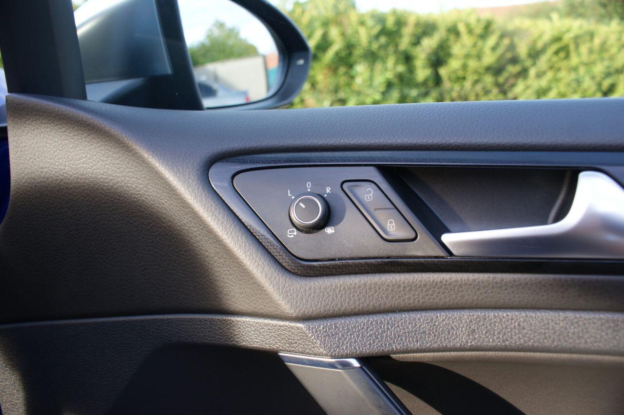 Volkswagen Golf view 38
