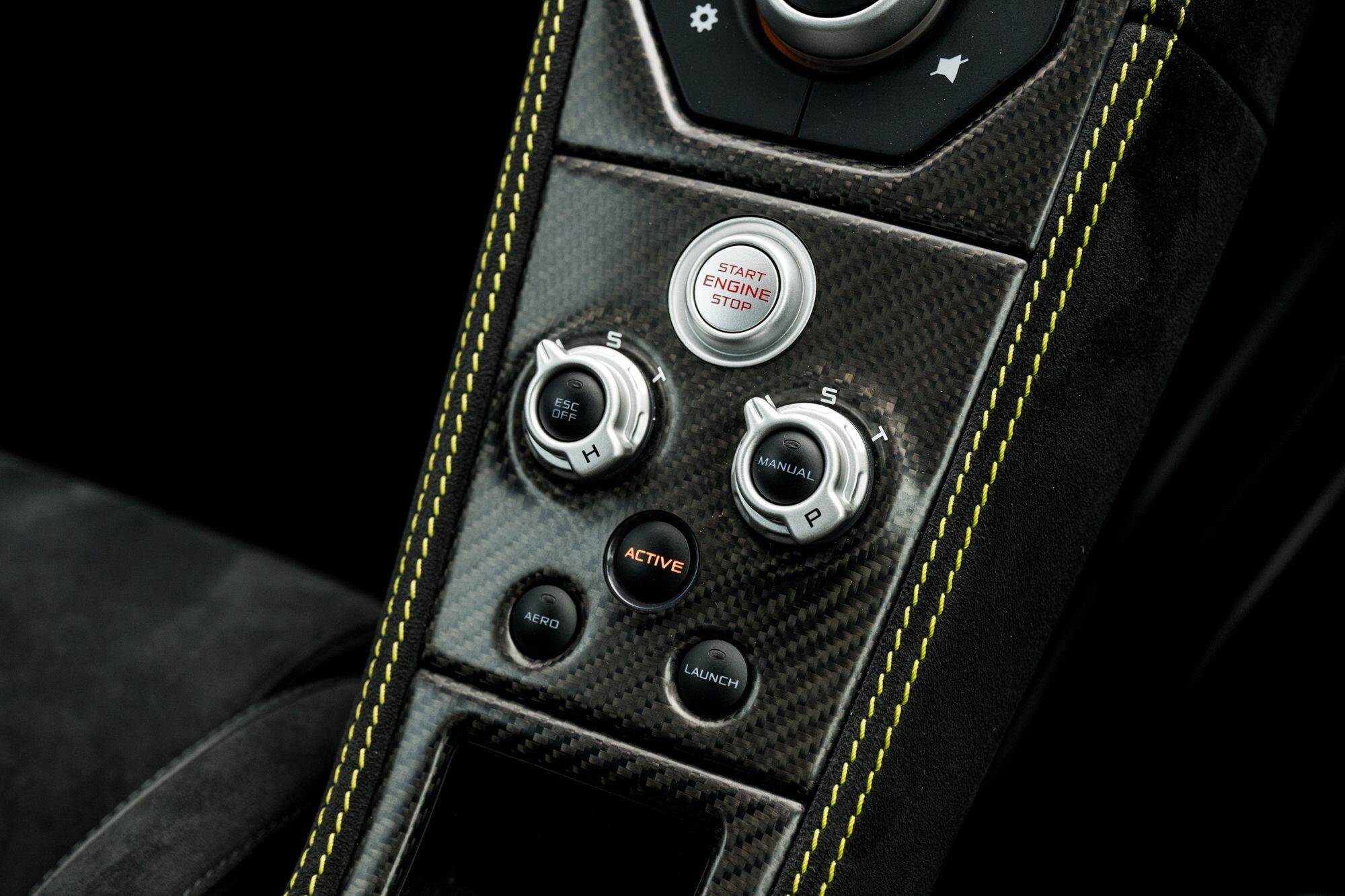 McLaren 675LT view 56