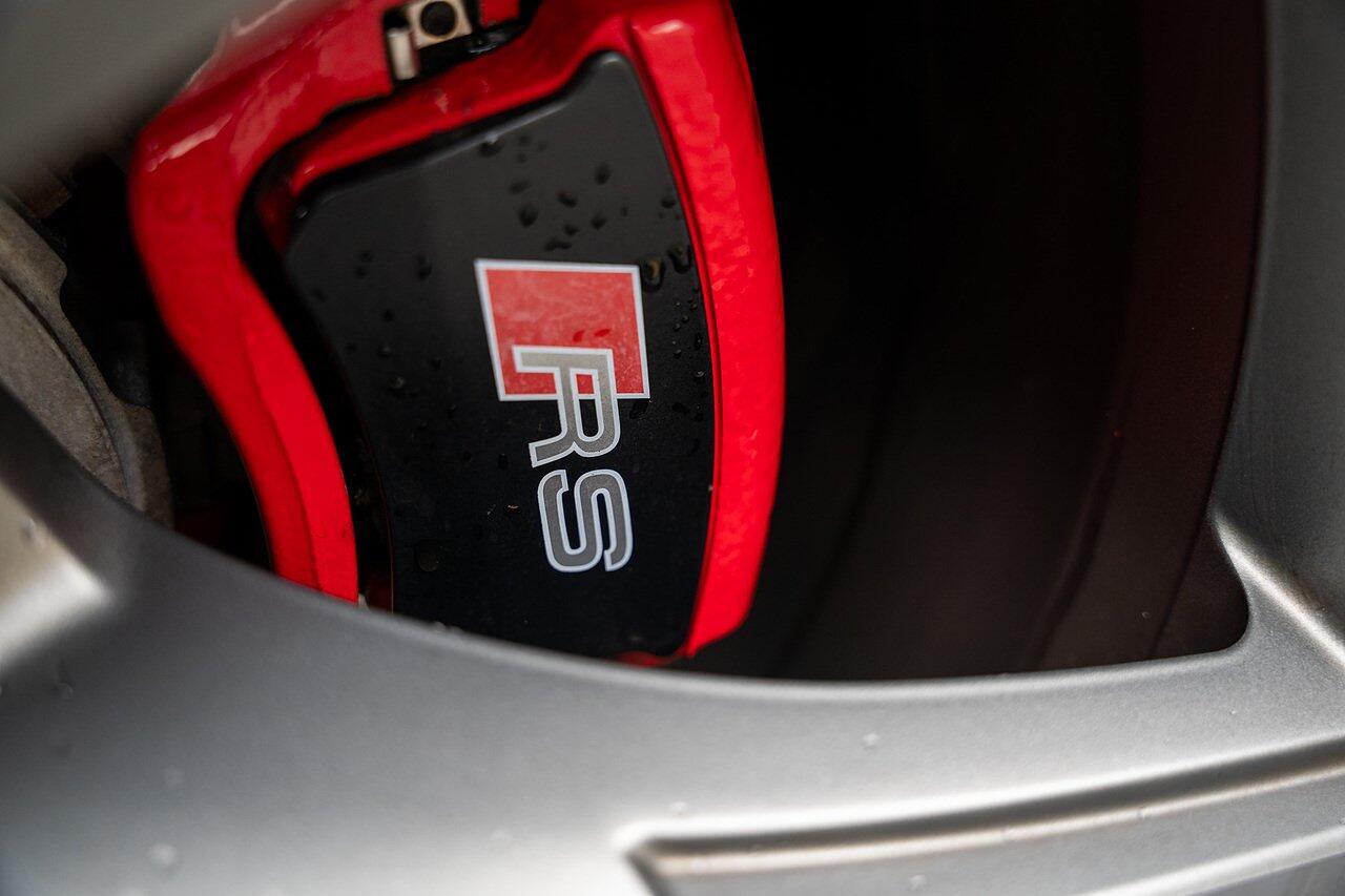 Audi RS6 view 18