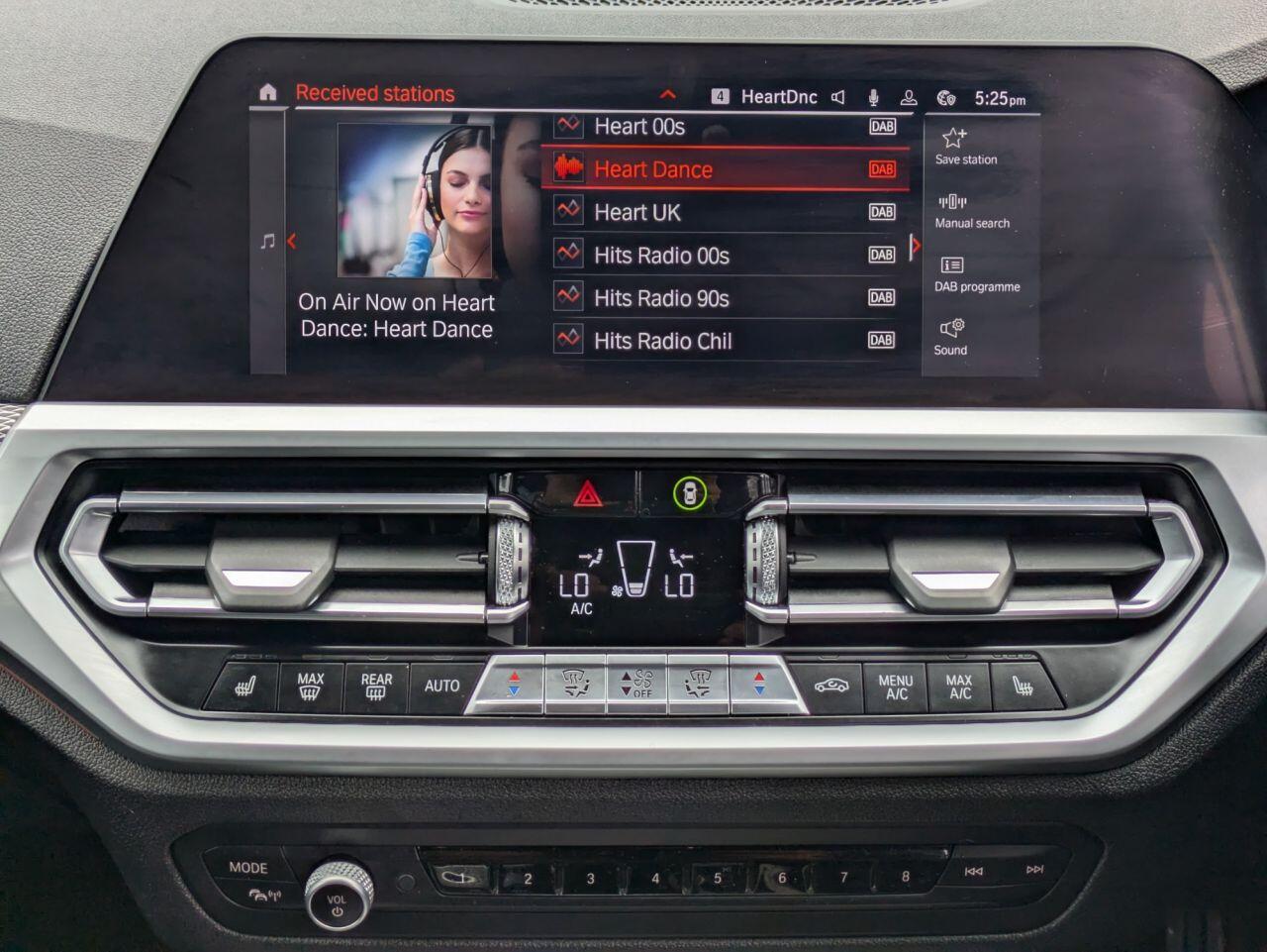 BMW 3 Series view 11