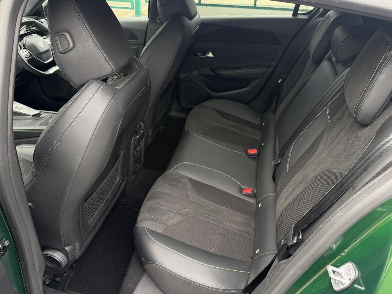 Peugeot 308 view 12
