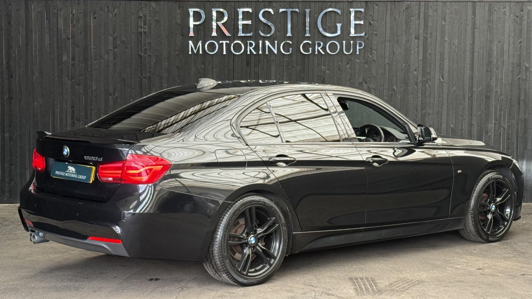 BMW 3 Series view 16