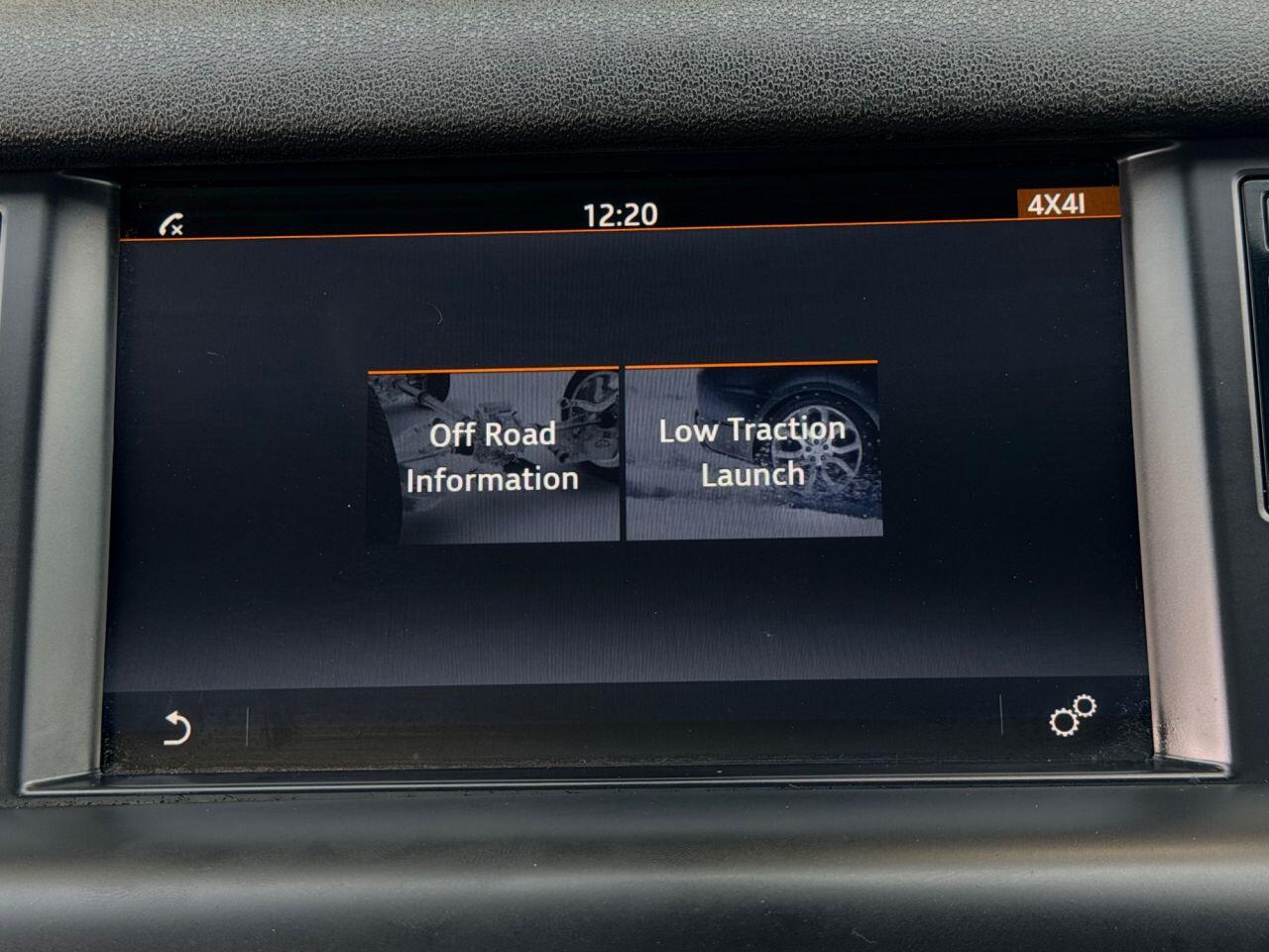 Land Rover Discovery Sport view 52