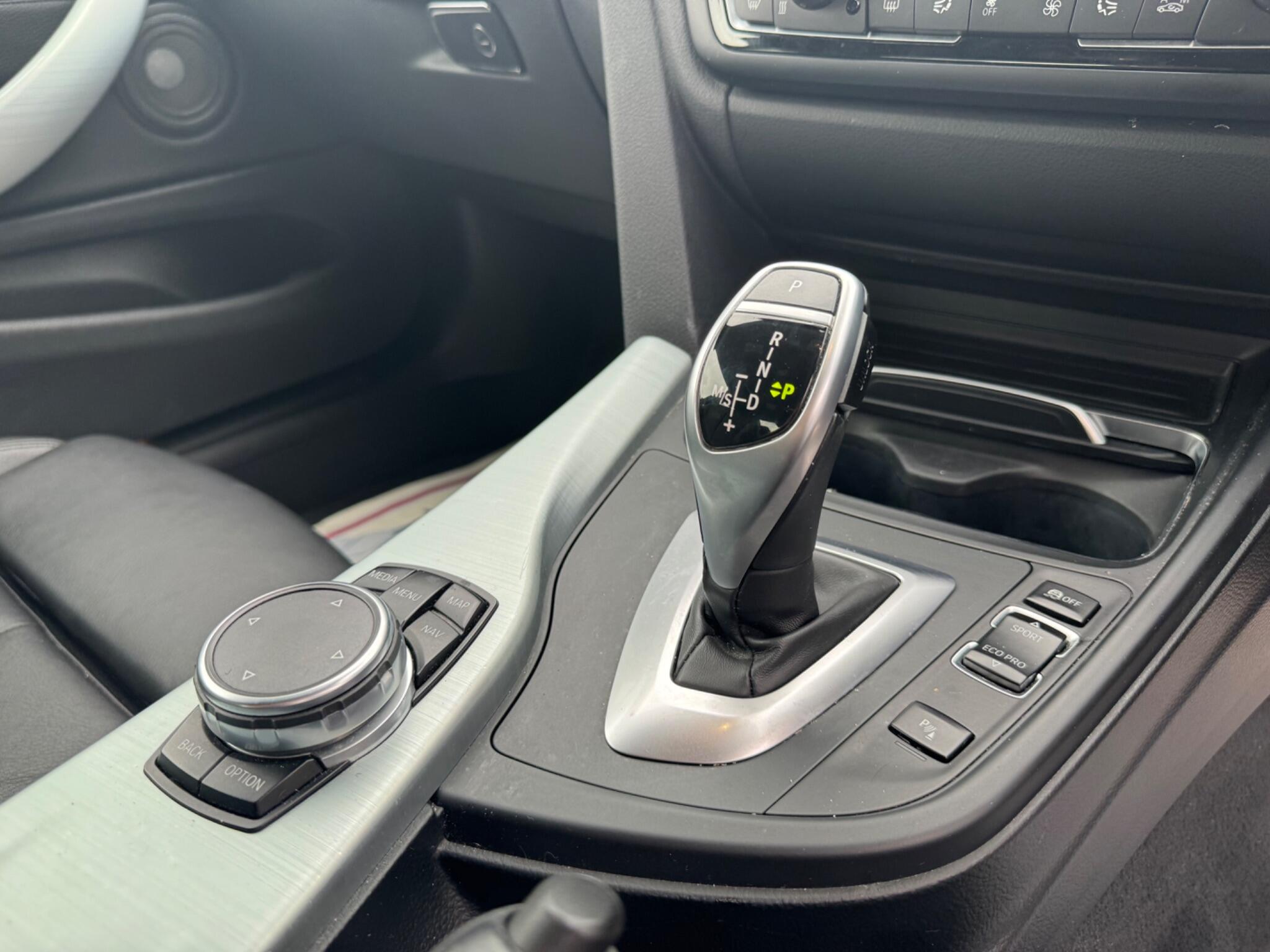 BMW 4 Series view 10