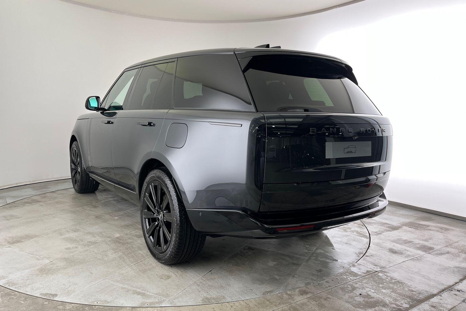 Land Rover Range Rover view 14