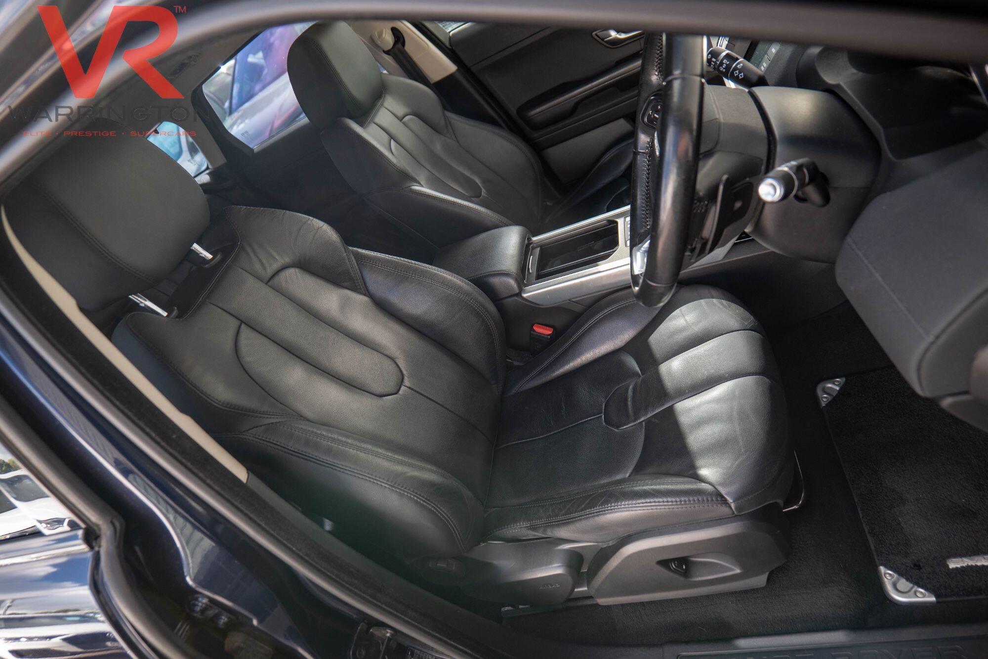 Land Rover Range Rover Evoque view 23