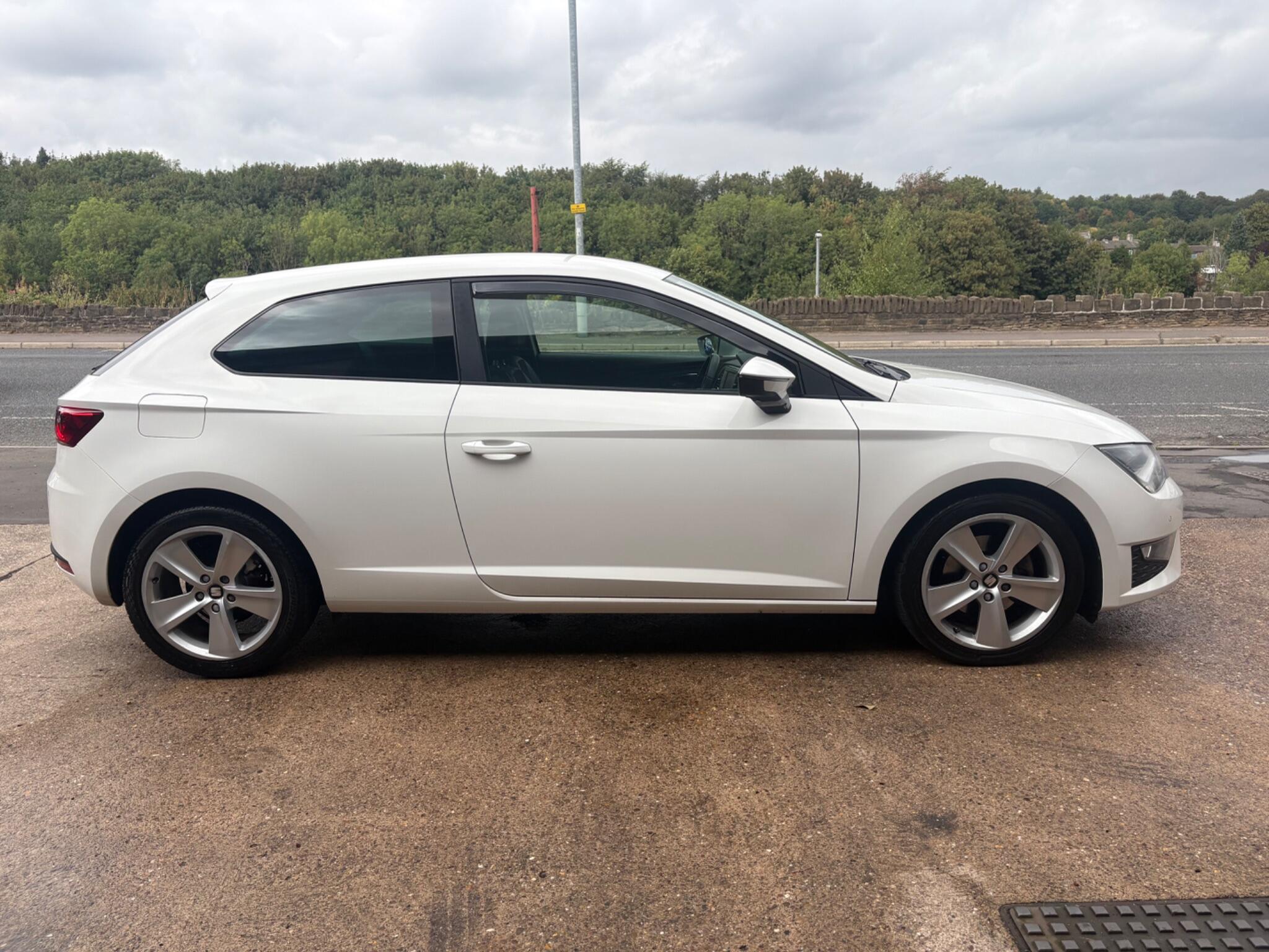 Seat Leon Leon view 9