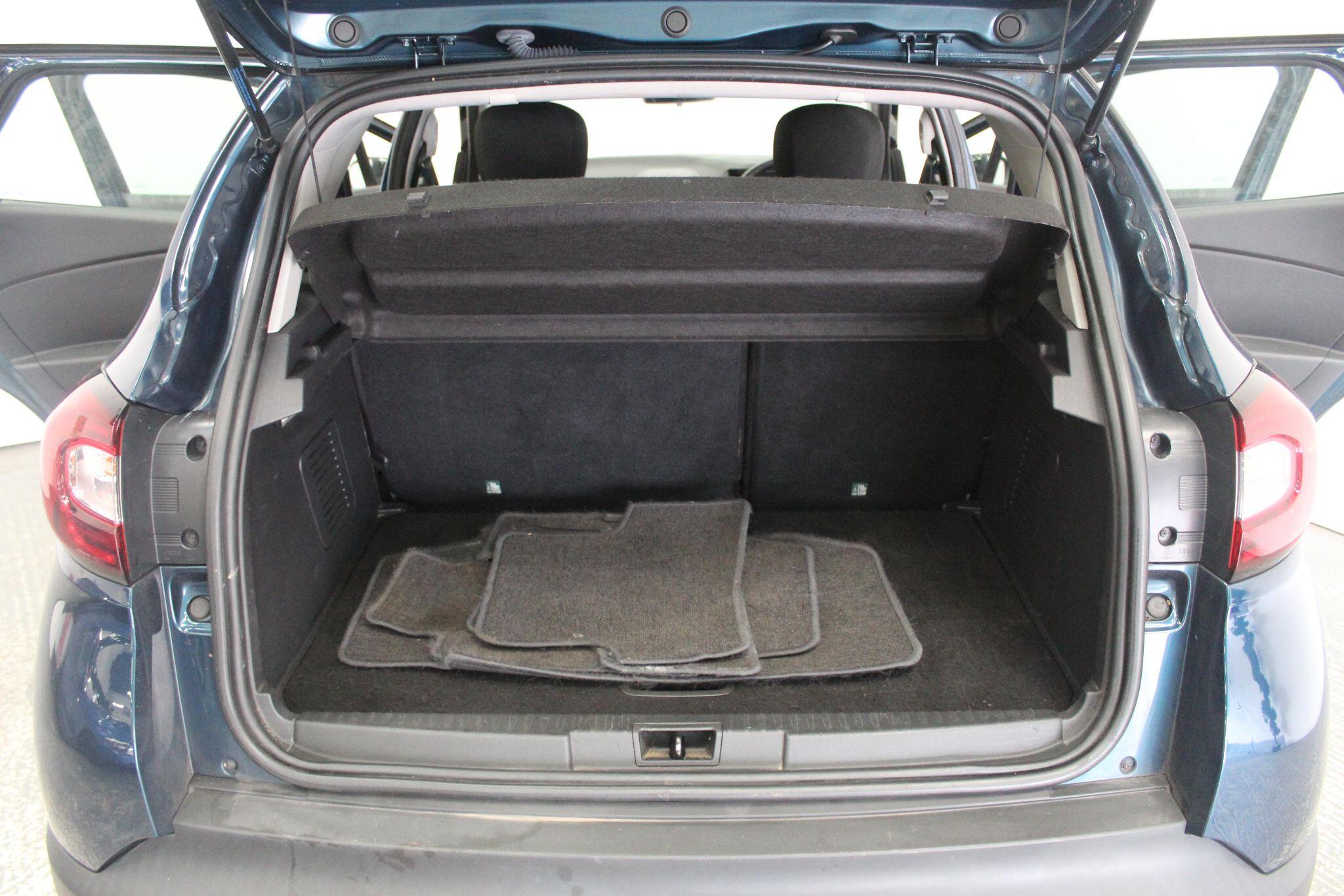 Renault Captur view 21