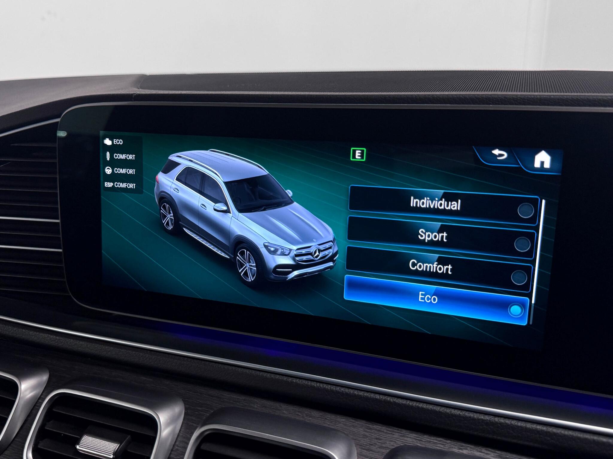 Mercedes-Benz Gle view 68