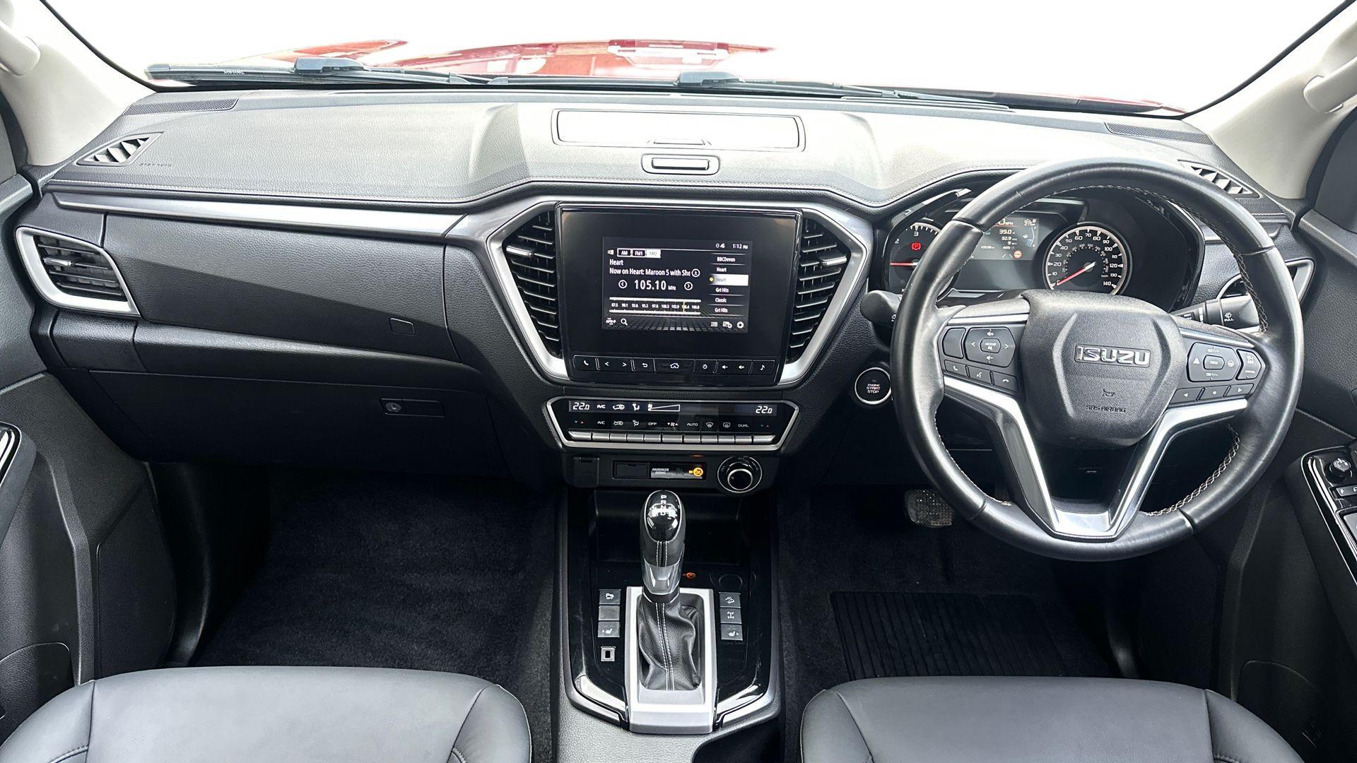 Isuzu D-Max view 9