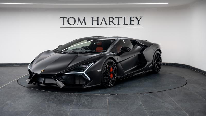 Lamborghini Revuelto view 3