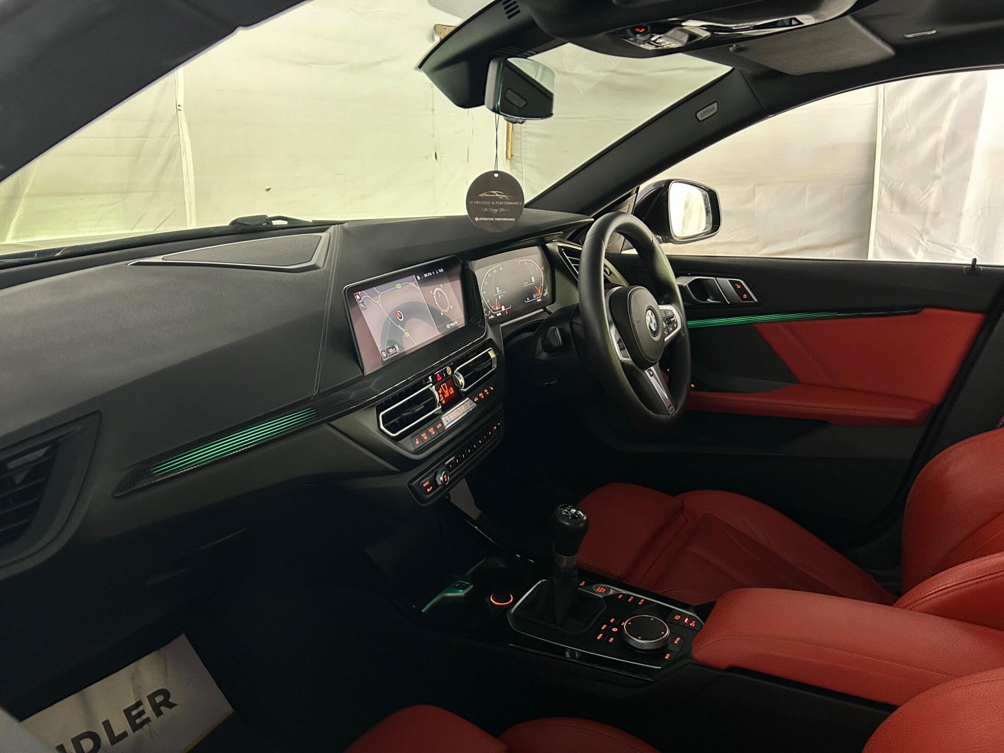 BMW 2 Series view 18