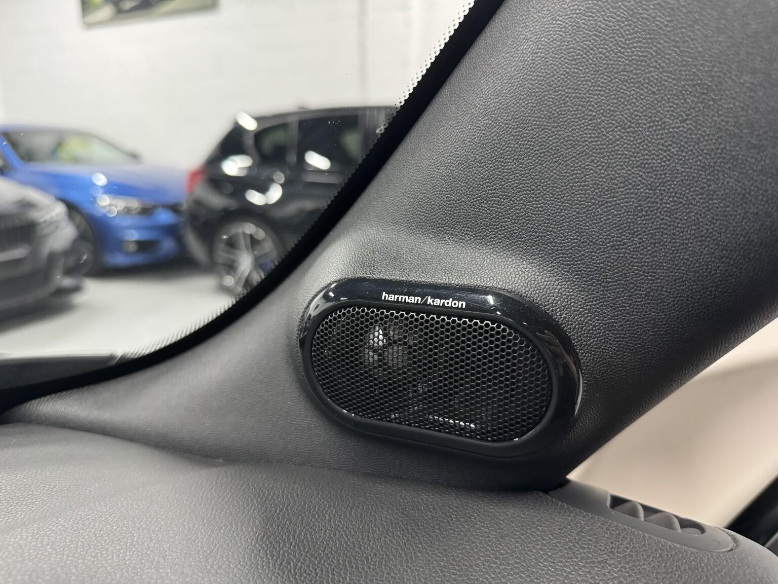 Mini Convertible view 4