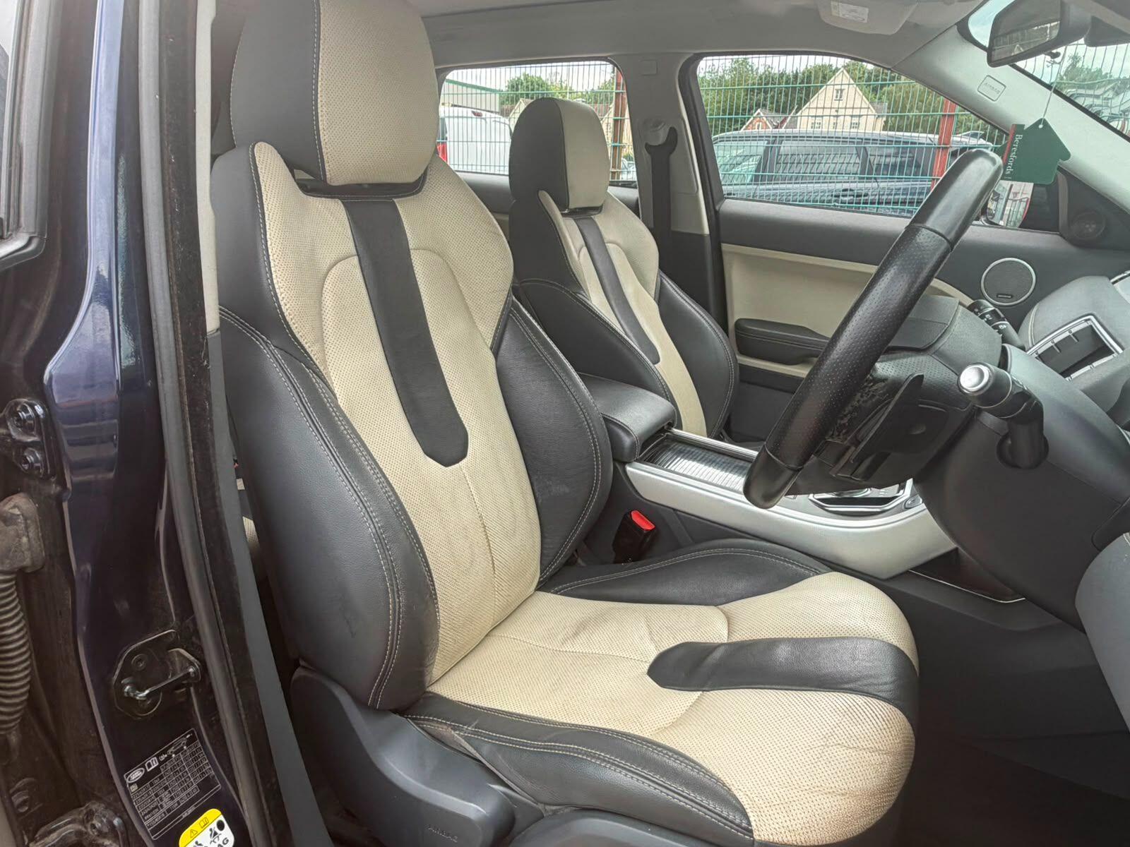Land Rover Range Rover Evoque view 12
