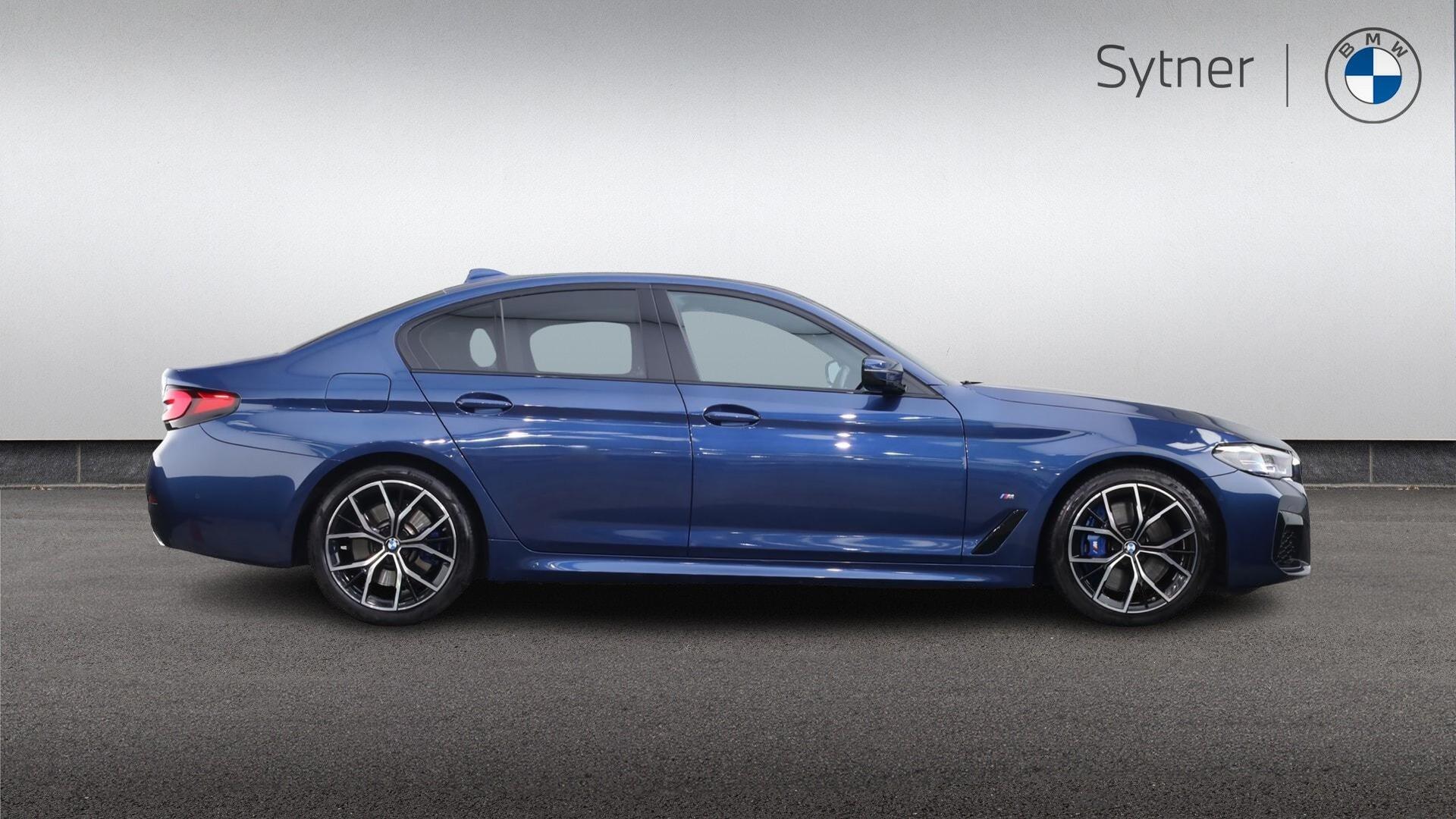 BMW 5 Series view 3