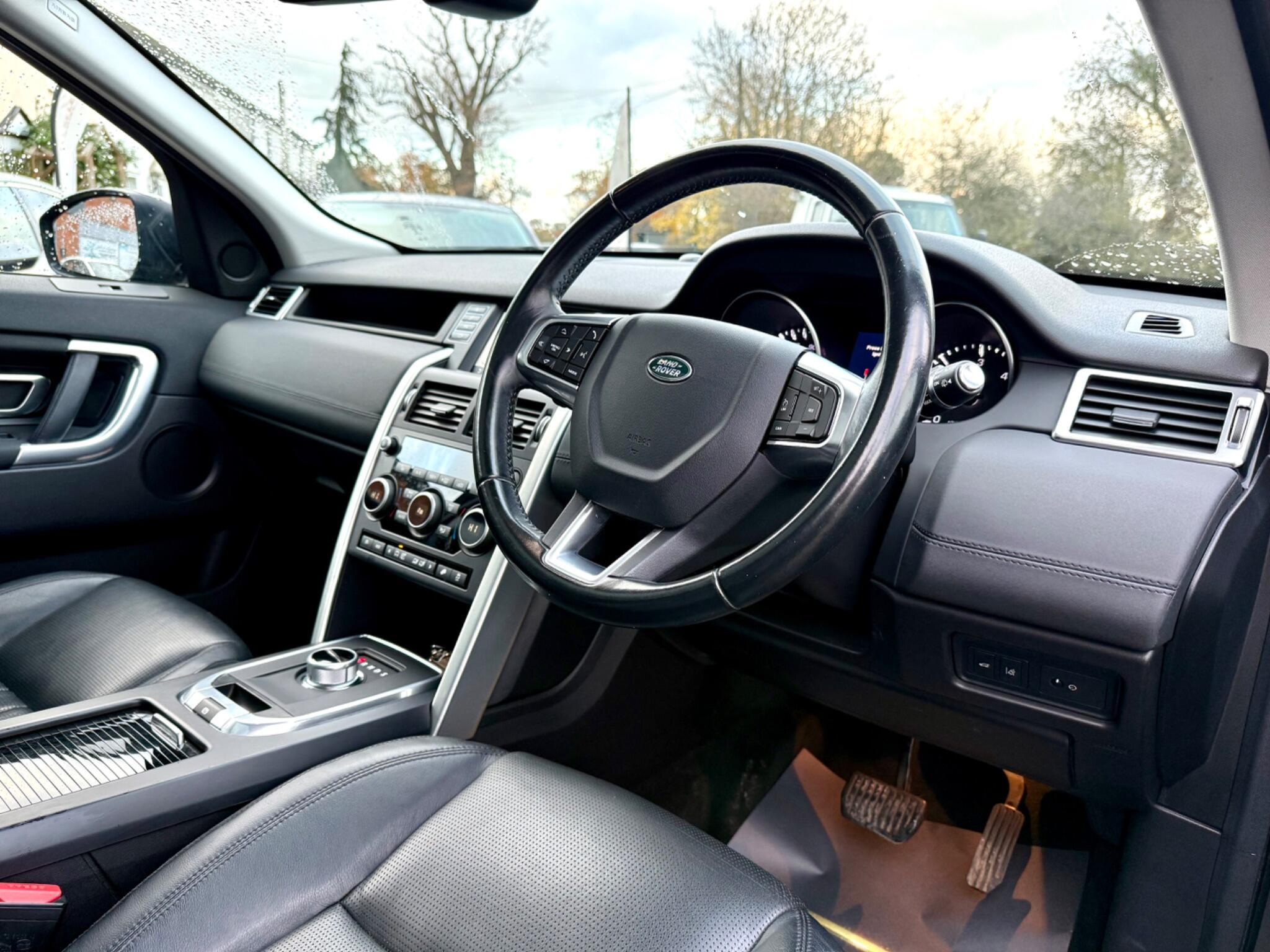2015 Land Rover Discovery Sport 2.0 TD4 HSE Auto 4WD Euro 6 (s/s) 5dr • 86,302 miles image 25