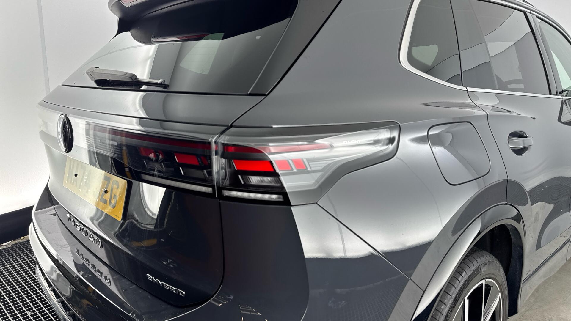 Volkswagen Tiguan view 19