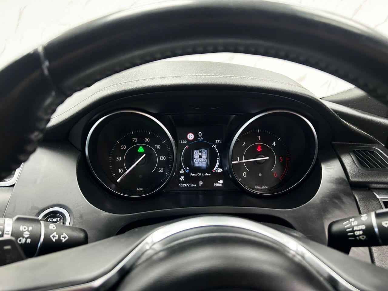 Jaguar E-Pace view 18