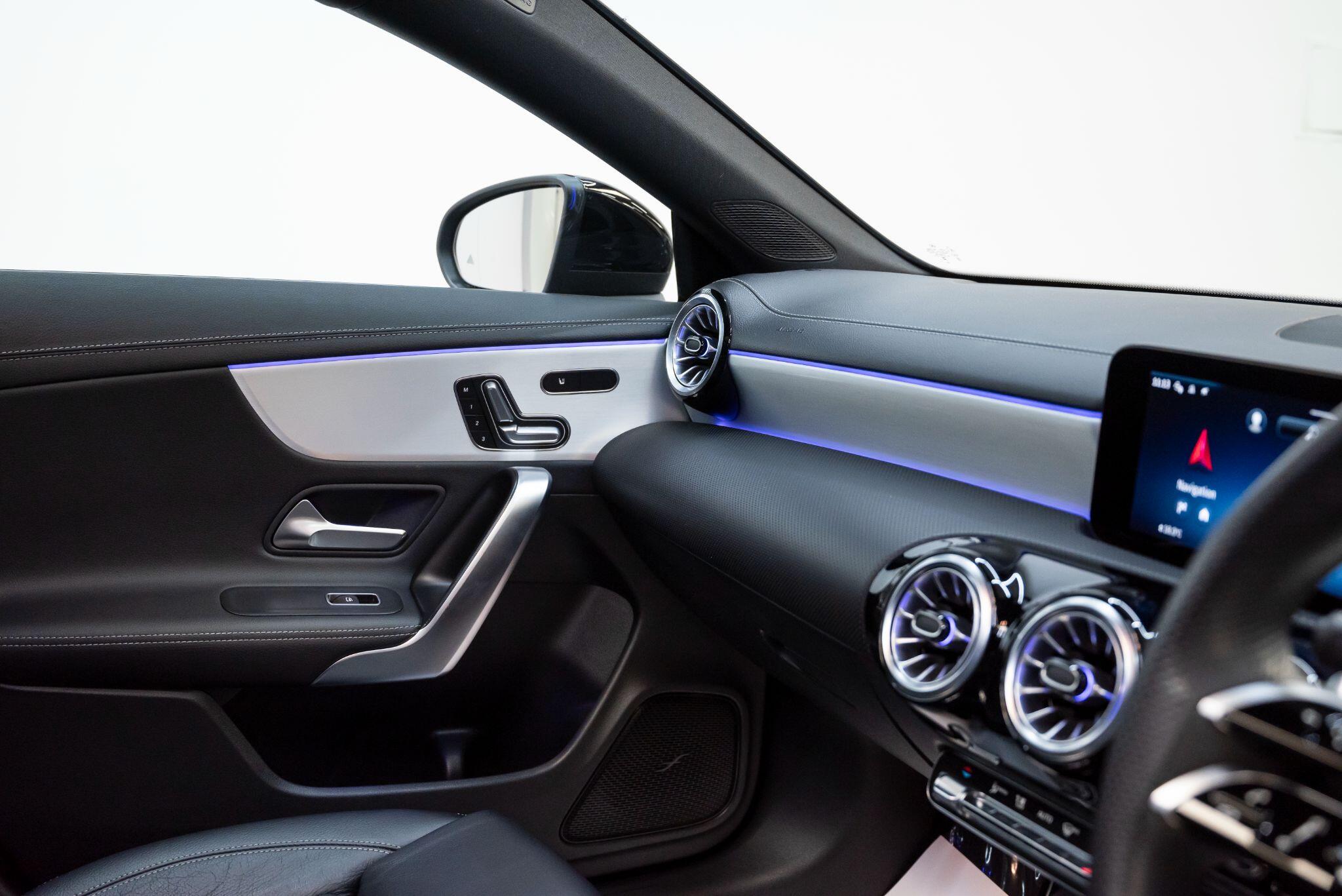 Mercedes-Benz CLA view 17