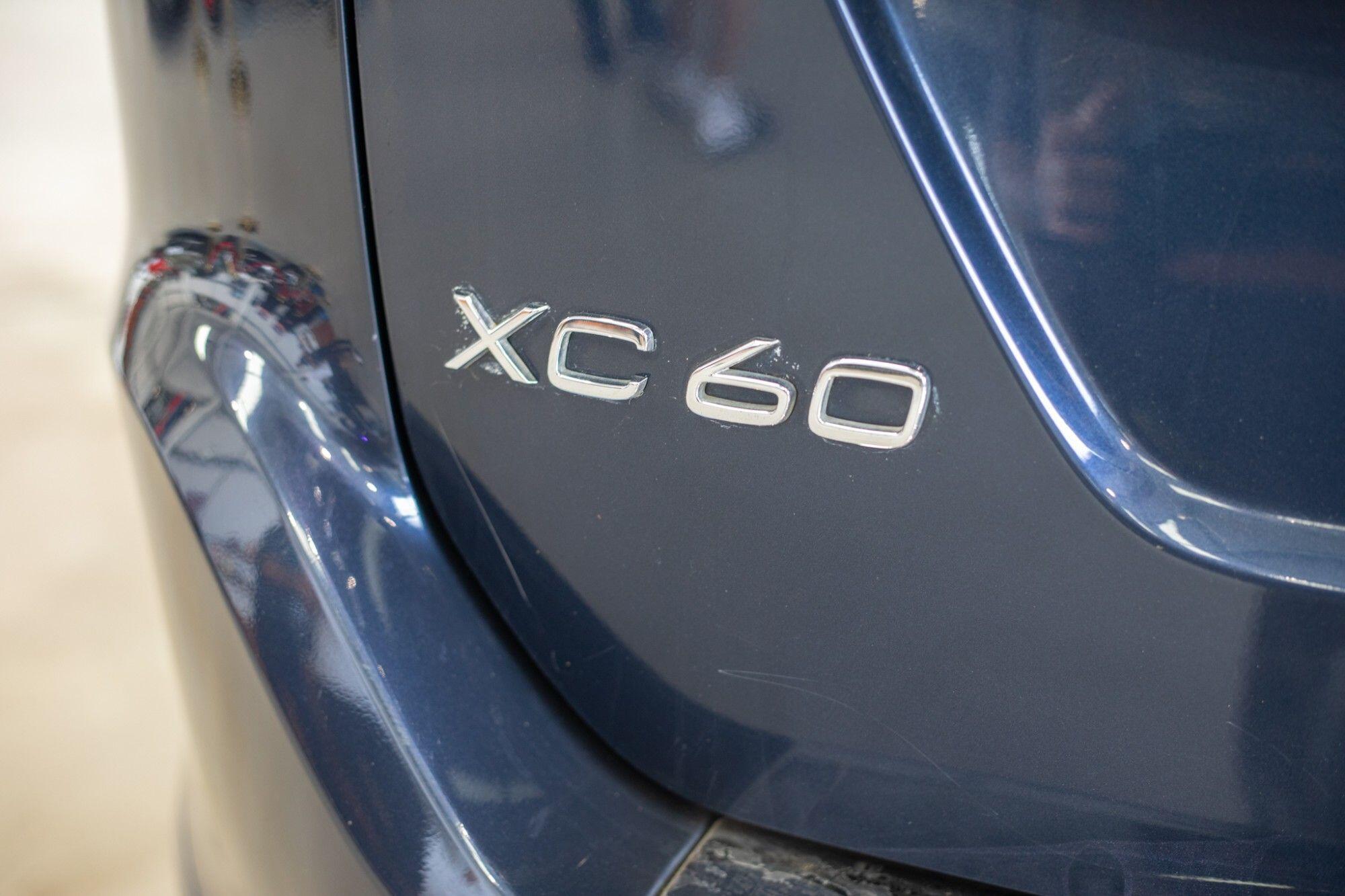 Volvo XC60 view 7
