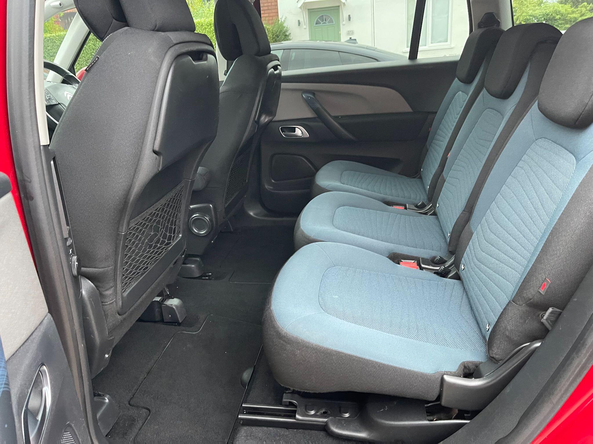 Citroen Grand C4 Picasso view 38