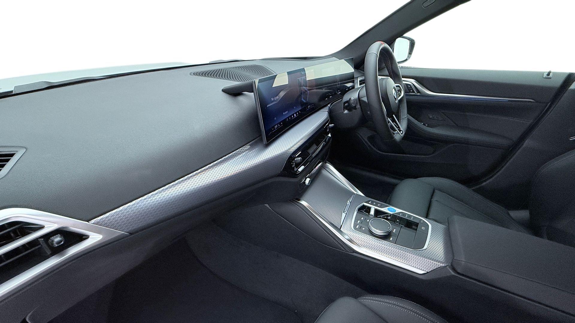 BMW I4 view 7