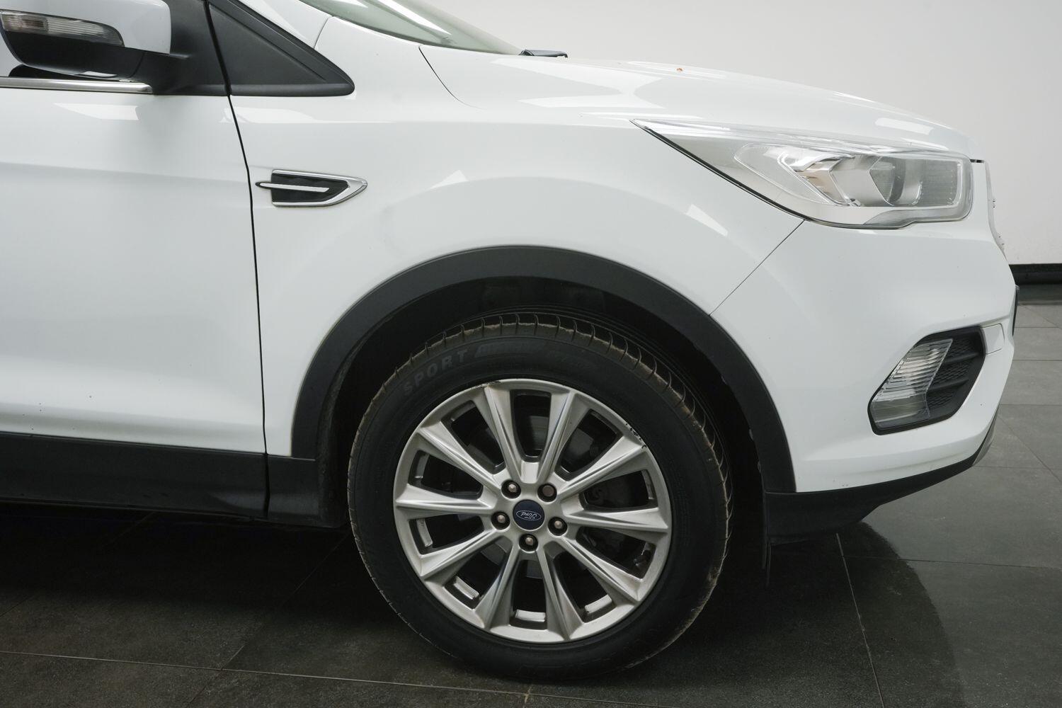 Ford Kuga view 5
