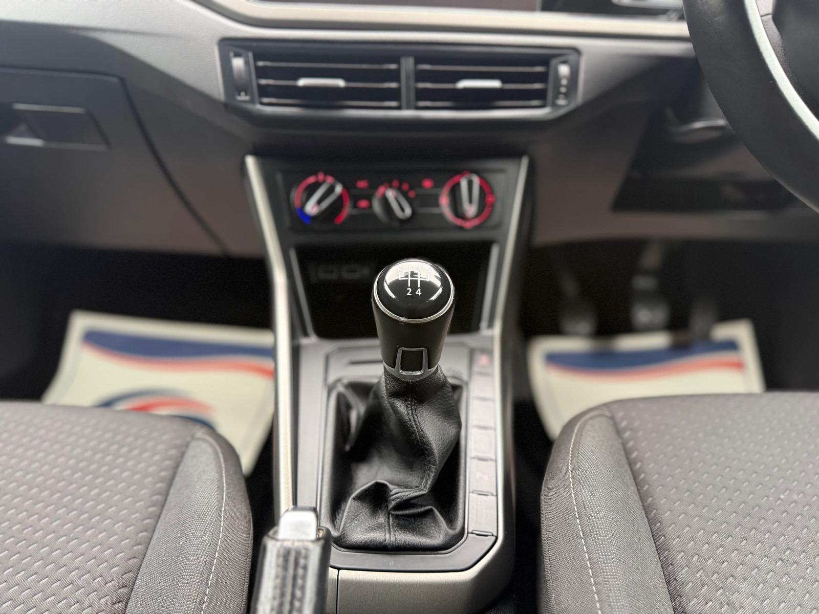 Volkswagen Polo view 23