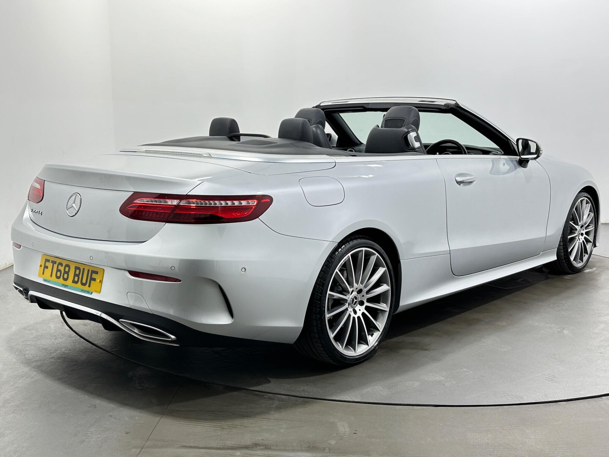 Mercedes-Benz E-Class view 8