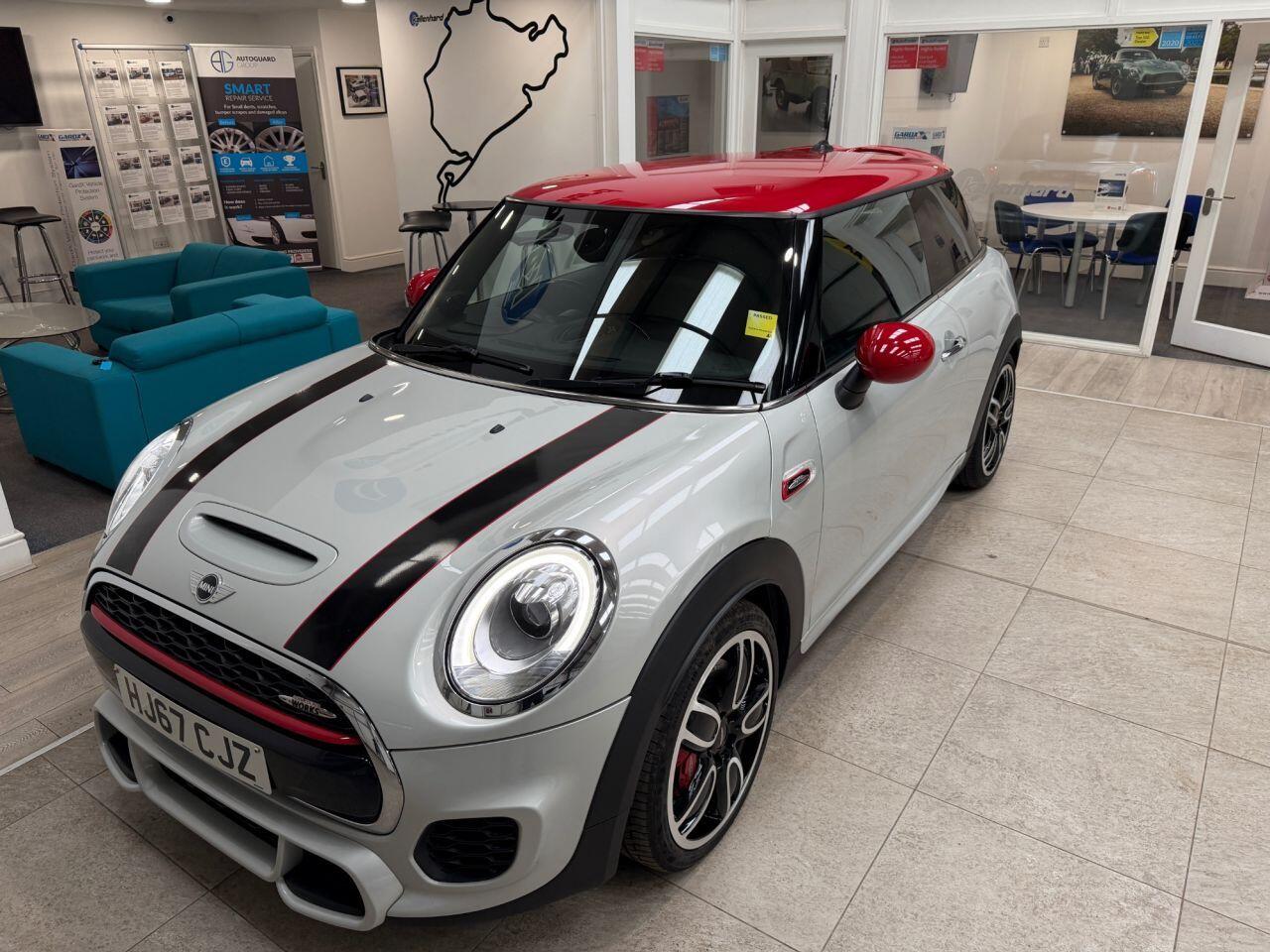 Mini Cooper view 5