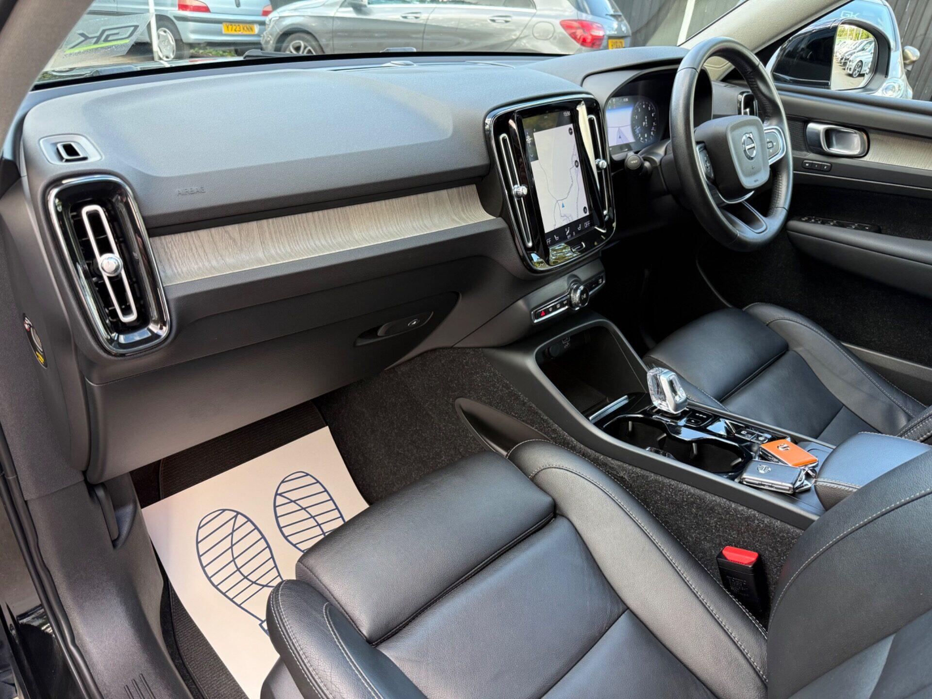 Volvo XC40 view 24