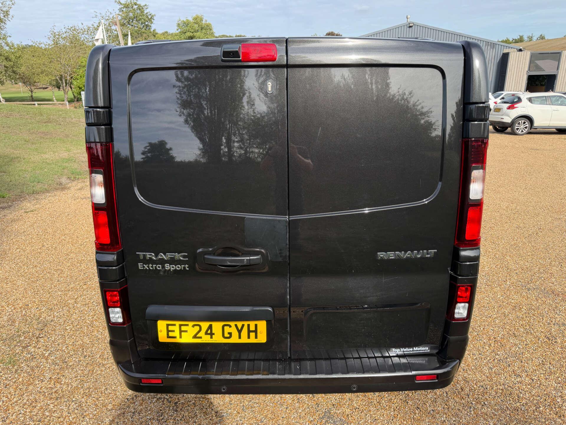 Renault Trafic view 6
