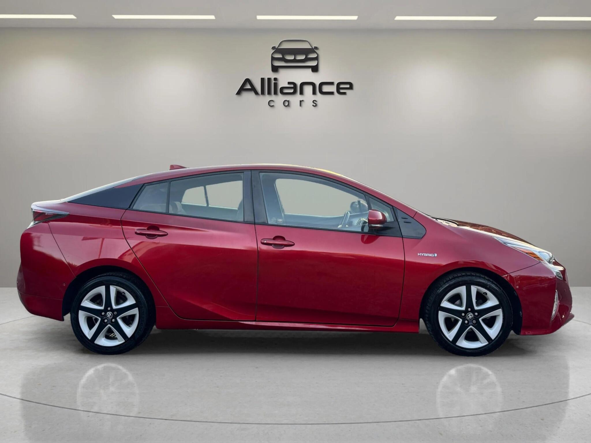 Toyota Prius view 14