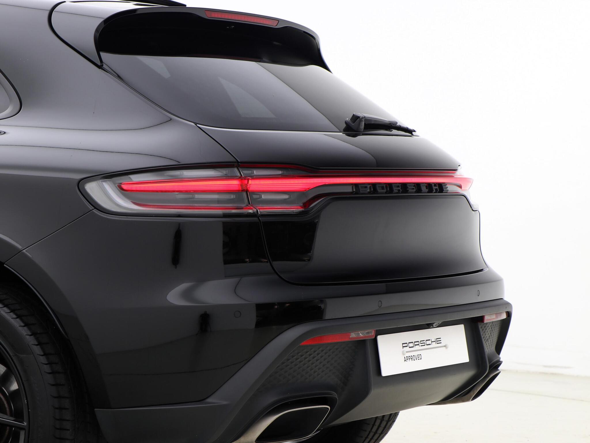 Porsche Macan view 22