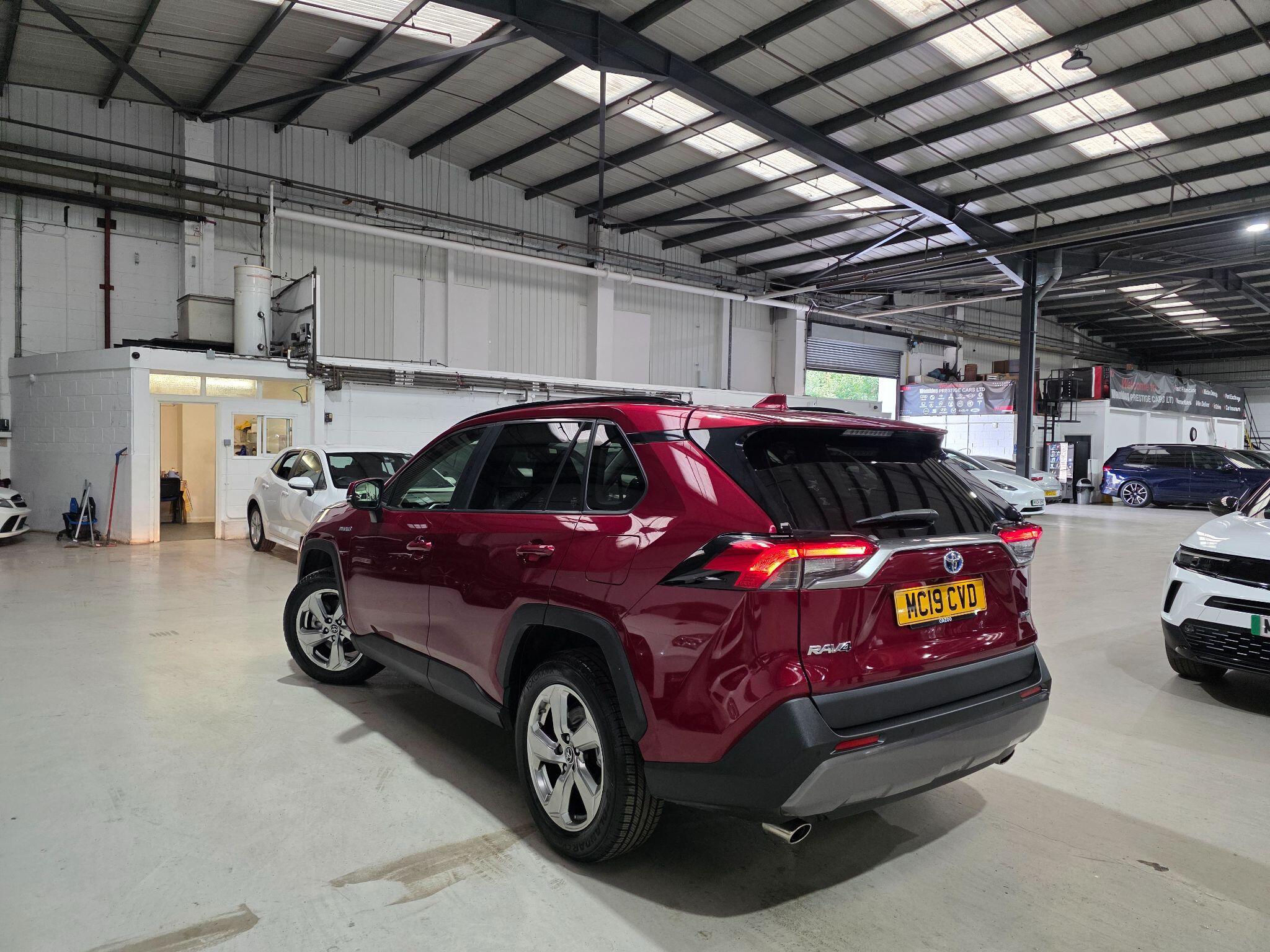 Toyota Rav4 view 26