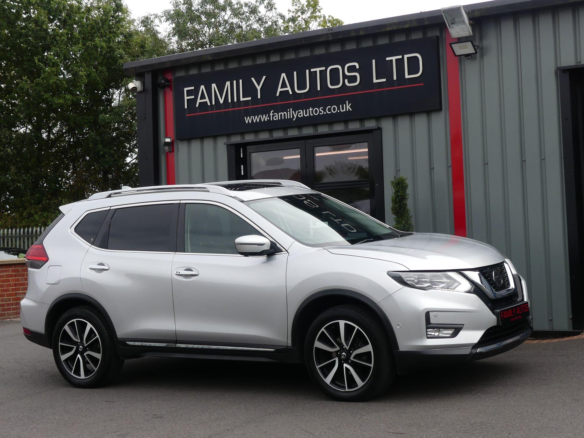 Nissan X-Trail view 5