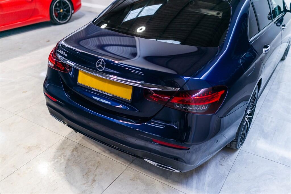 Mercedes-Benz E-Class view 22