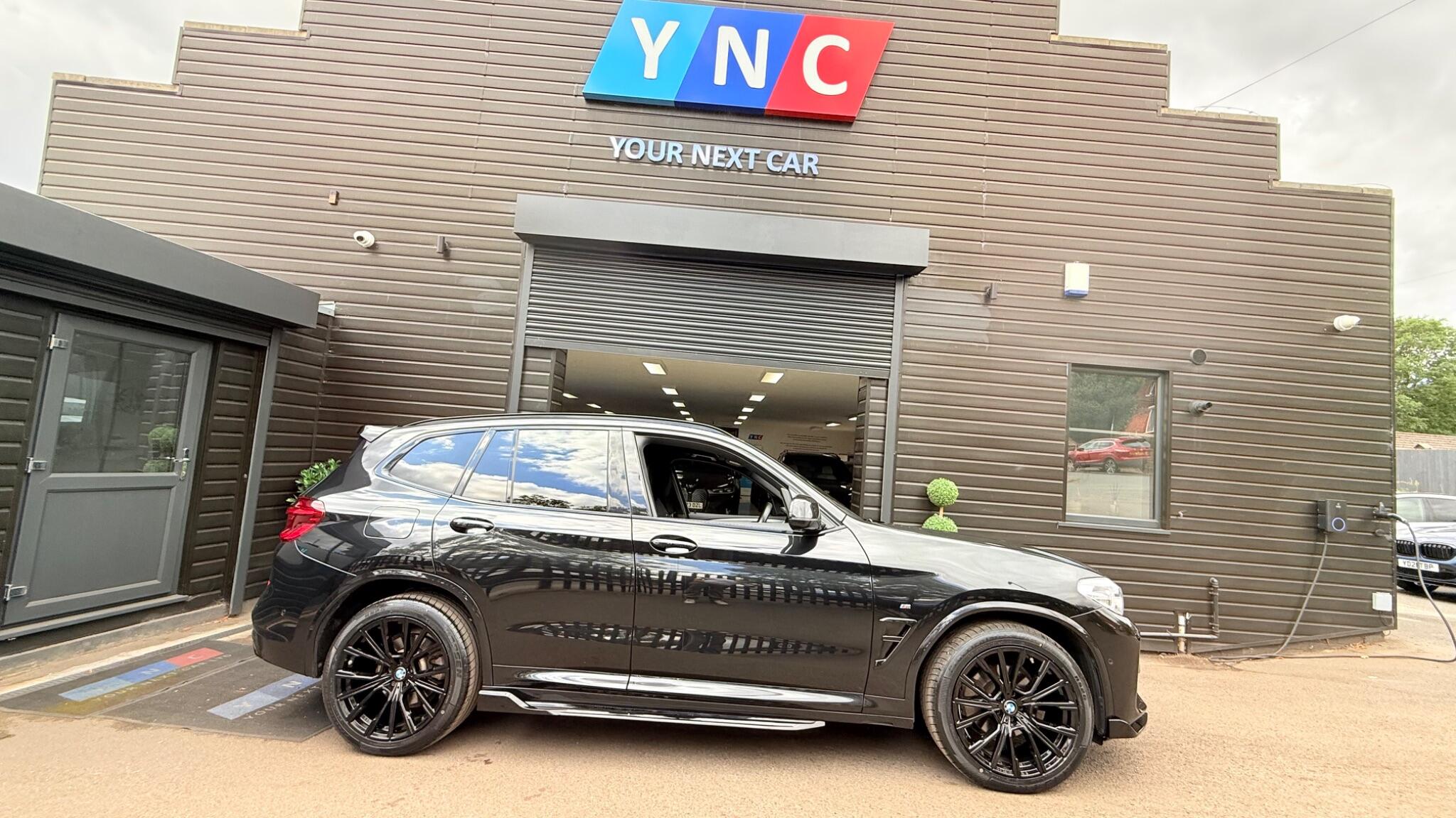 BMW X3 view 5