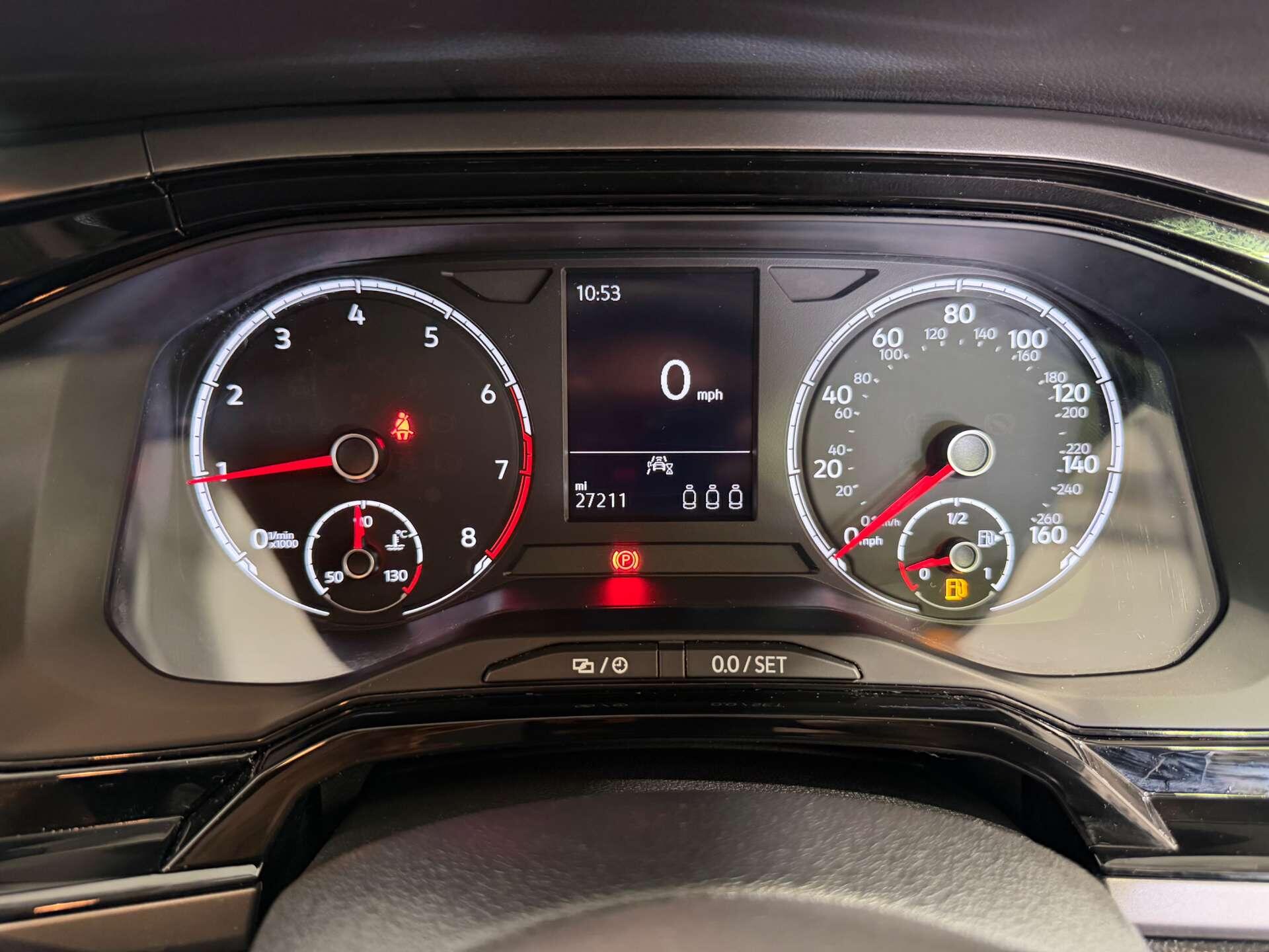 Volkswagen Polo view 23