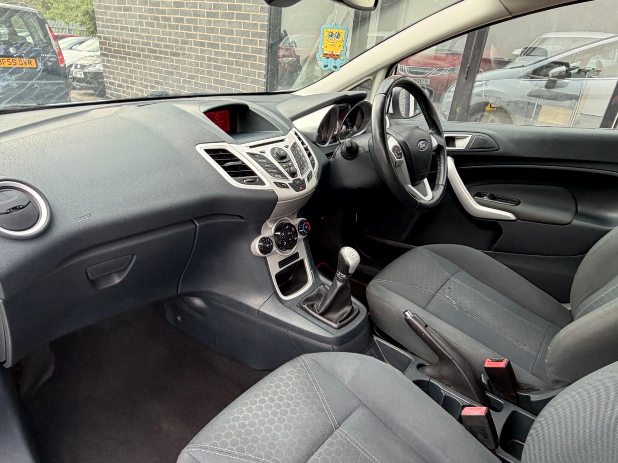 Ford Fiesta view 16