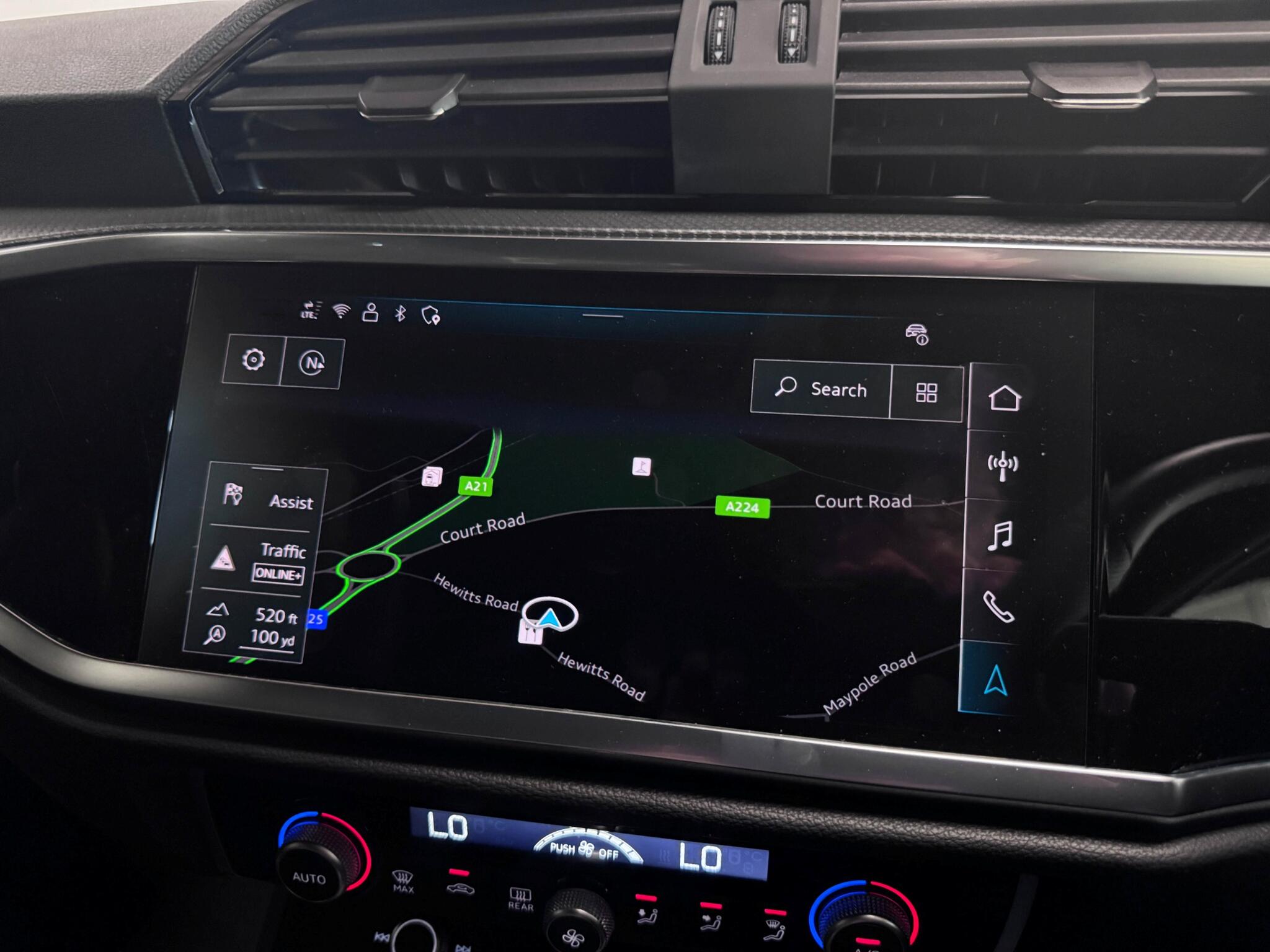 Audi Q3 view 49